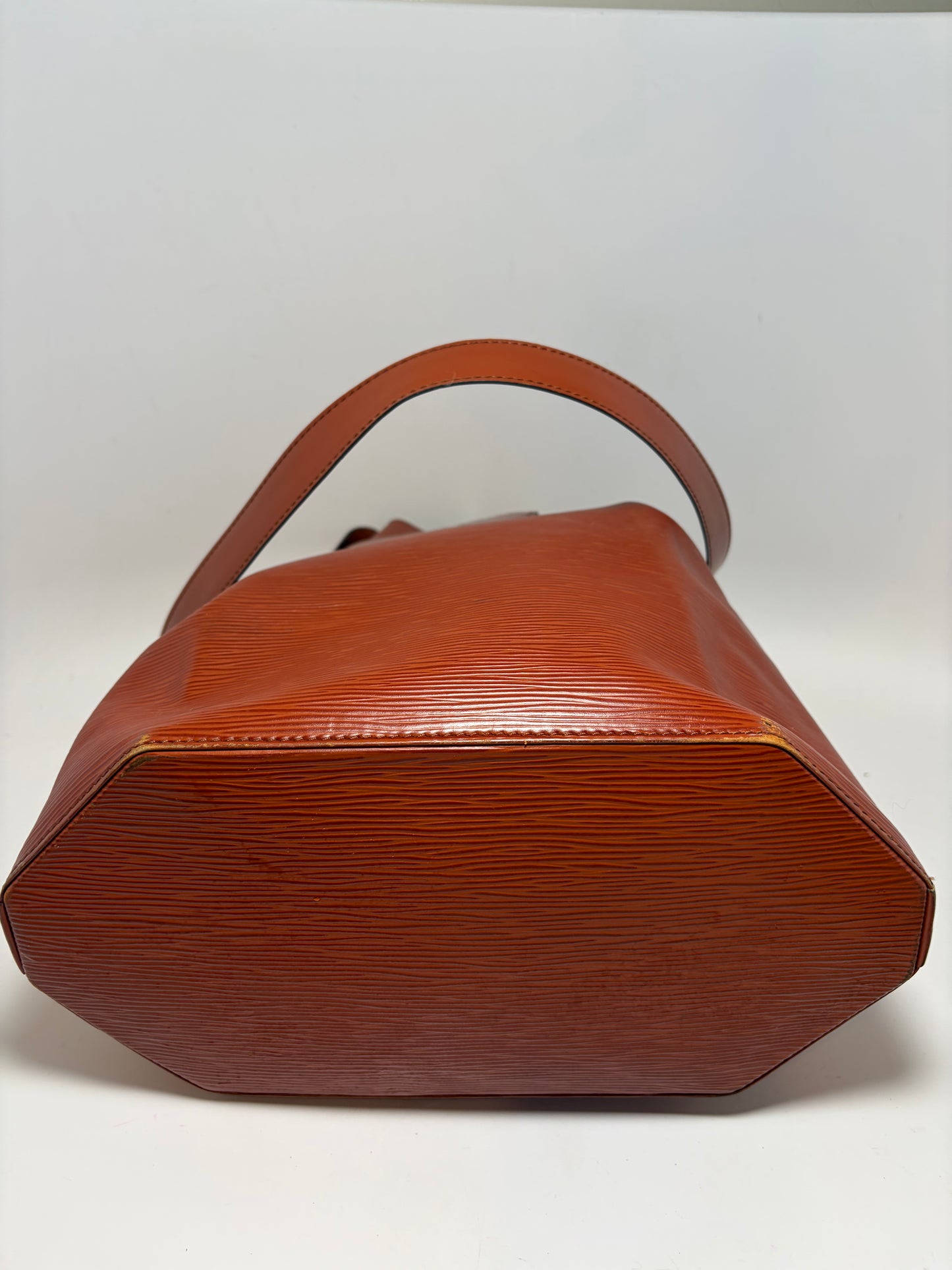 Louis Vuitton Epi Leather Sac Saint Paul GM Shoulder Bag Rouille