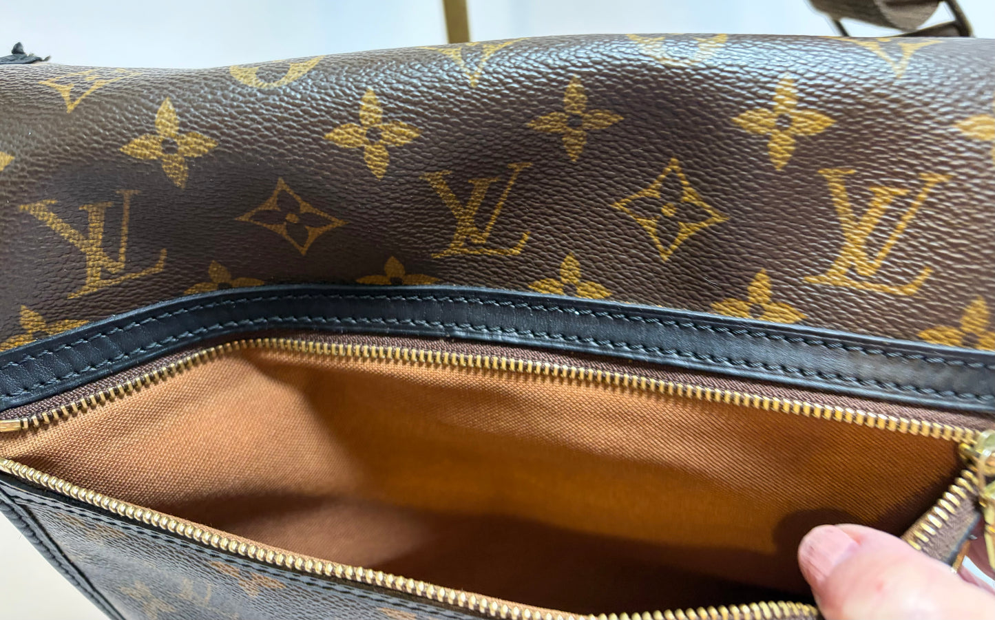 Louis Vuitton Bosphore PM Messenger Bag Macassar Monogram