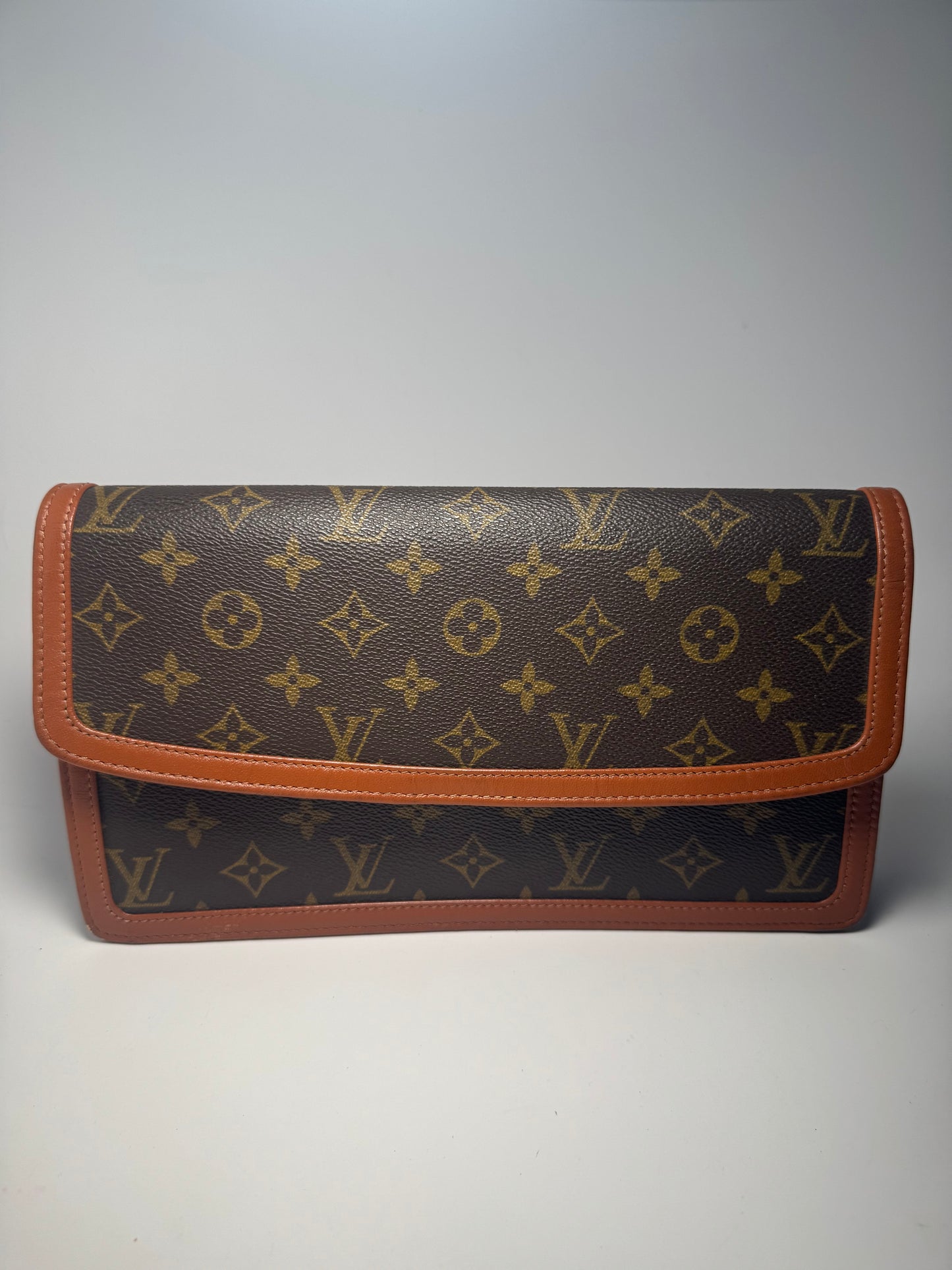 Louis Vuitton Pochette Dame Monogram Clutch