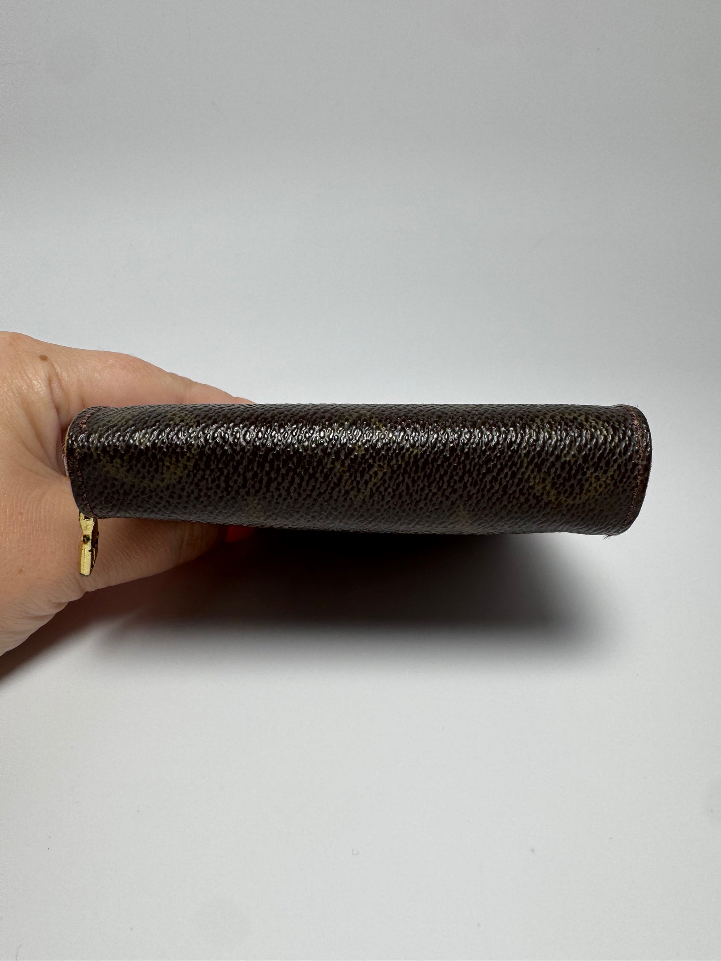 Louis Vuitton Monogram French Compact Zippy Wallet- Vintage November 1999 in Spain