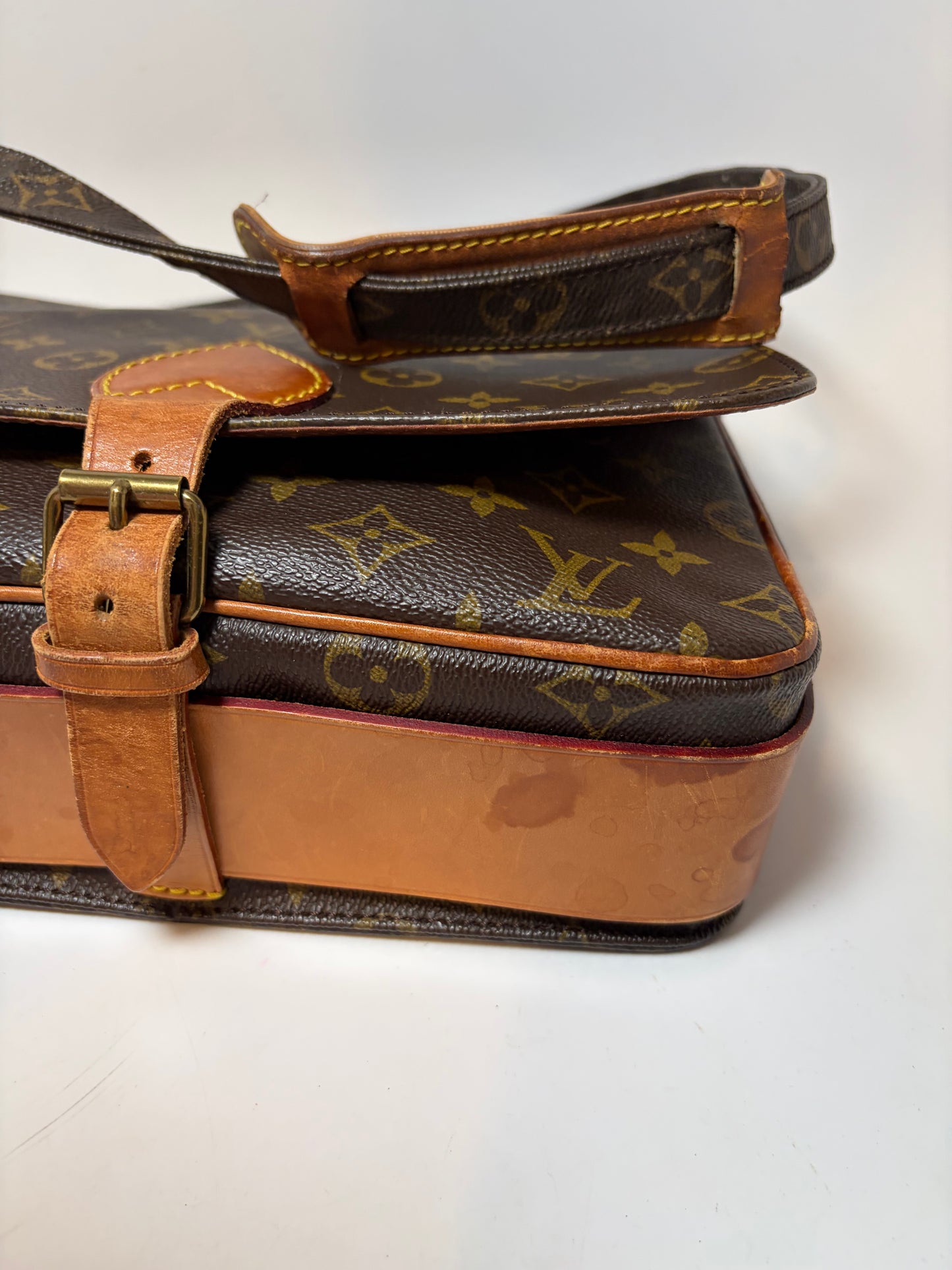 Louis Vuitton Cartouchière GM Monogram Crossbody/Shoulder Bag