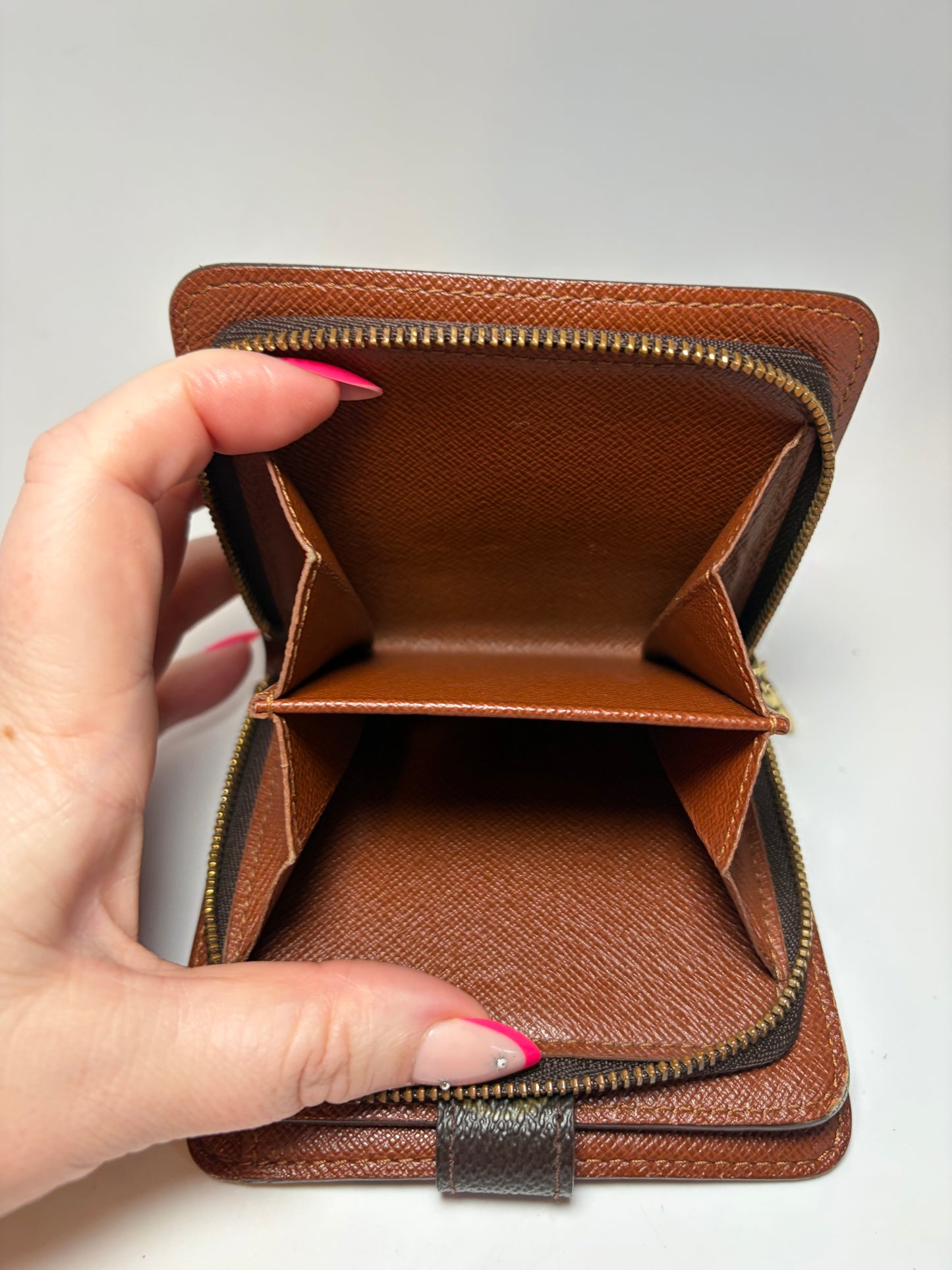 Louis Vuitton Zippy Monogram Compact Wallet