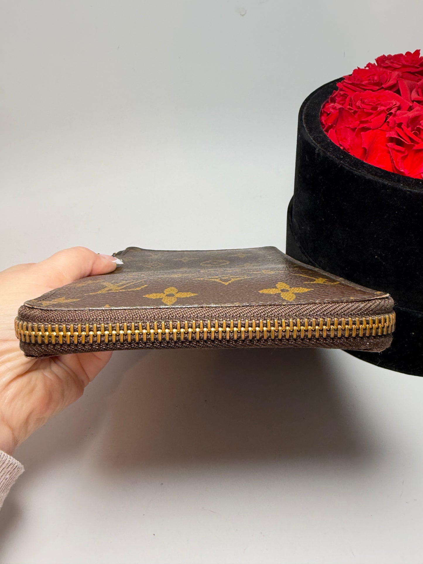 Louis Vuitton Zippy Organizer in Monogram