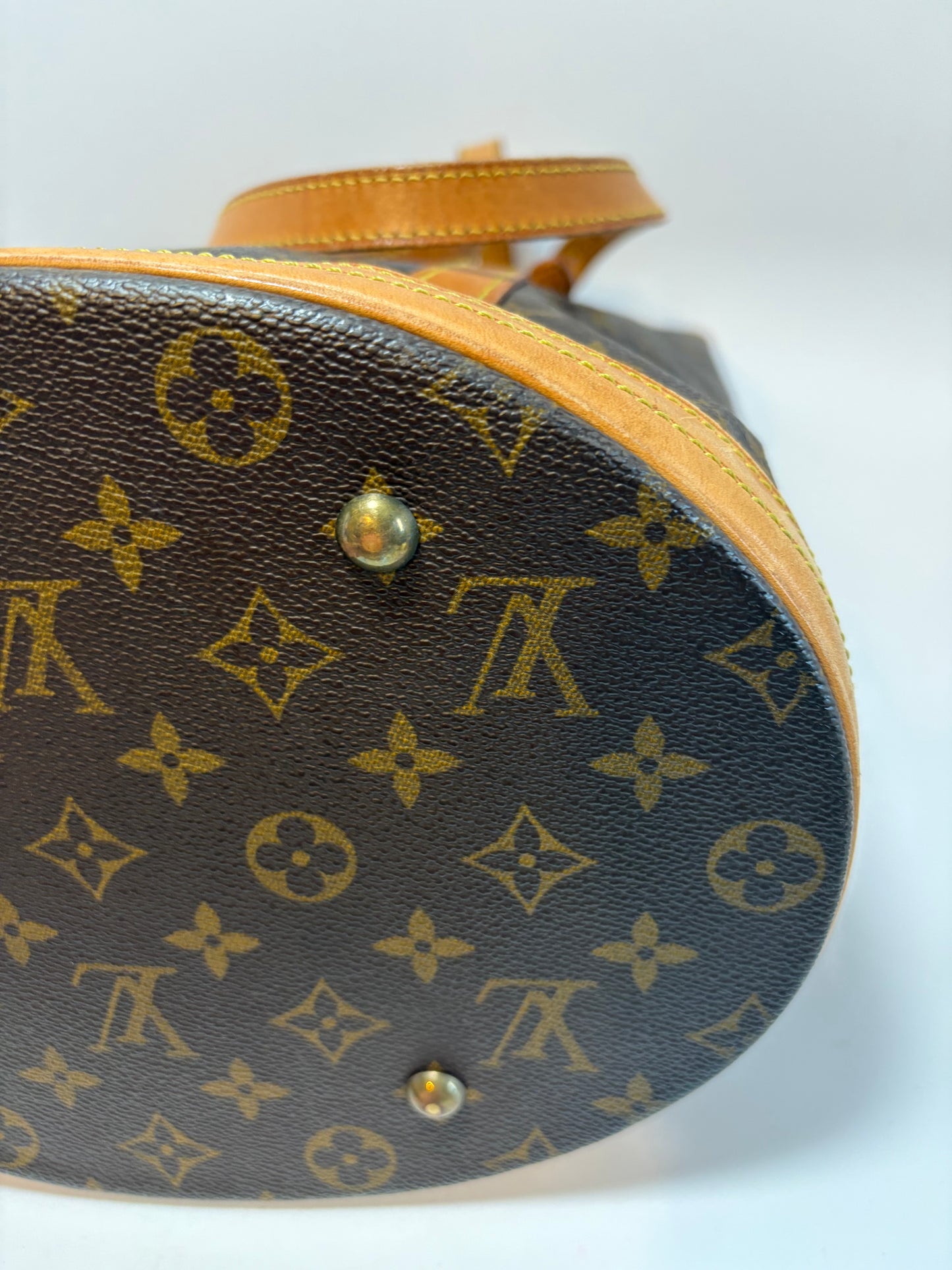 Louis Vuitton Bucket GM Tote Monogram Shoulder Bag