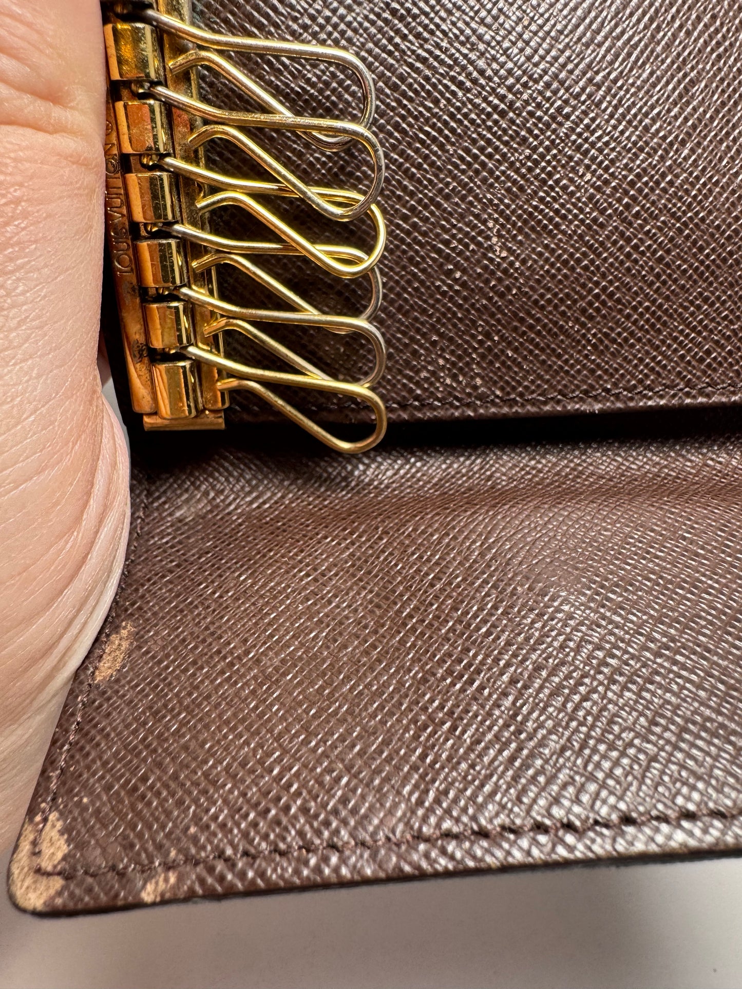 Louis Vuitton Damier Ebene 6 Key Holder