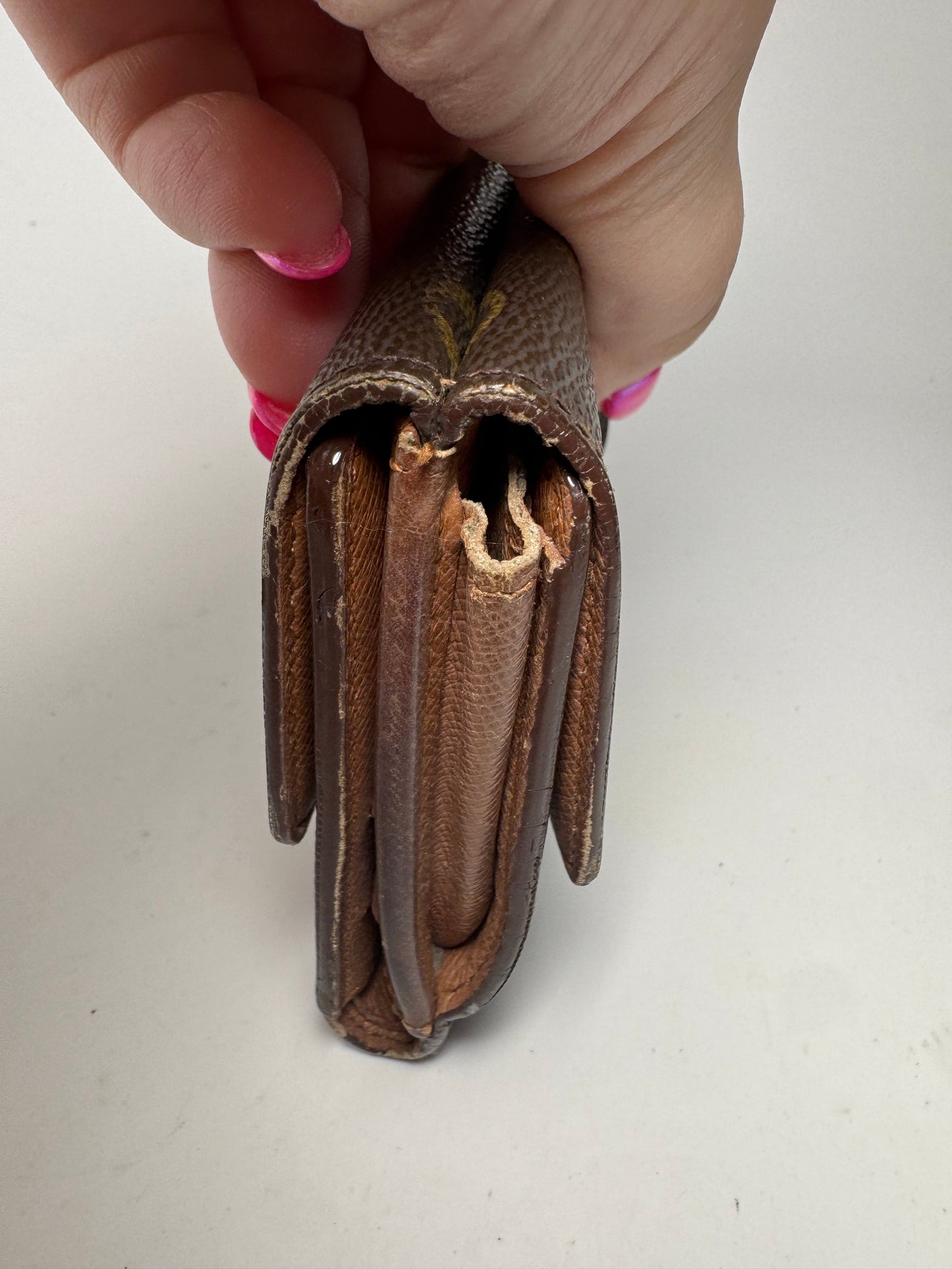 Louis Vuitton Monogram Elise Trifold Wallet