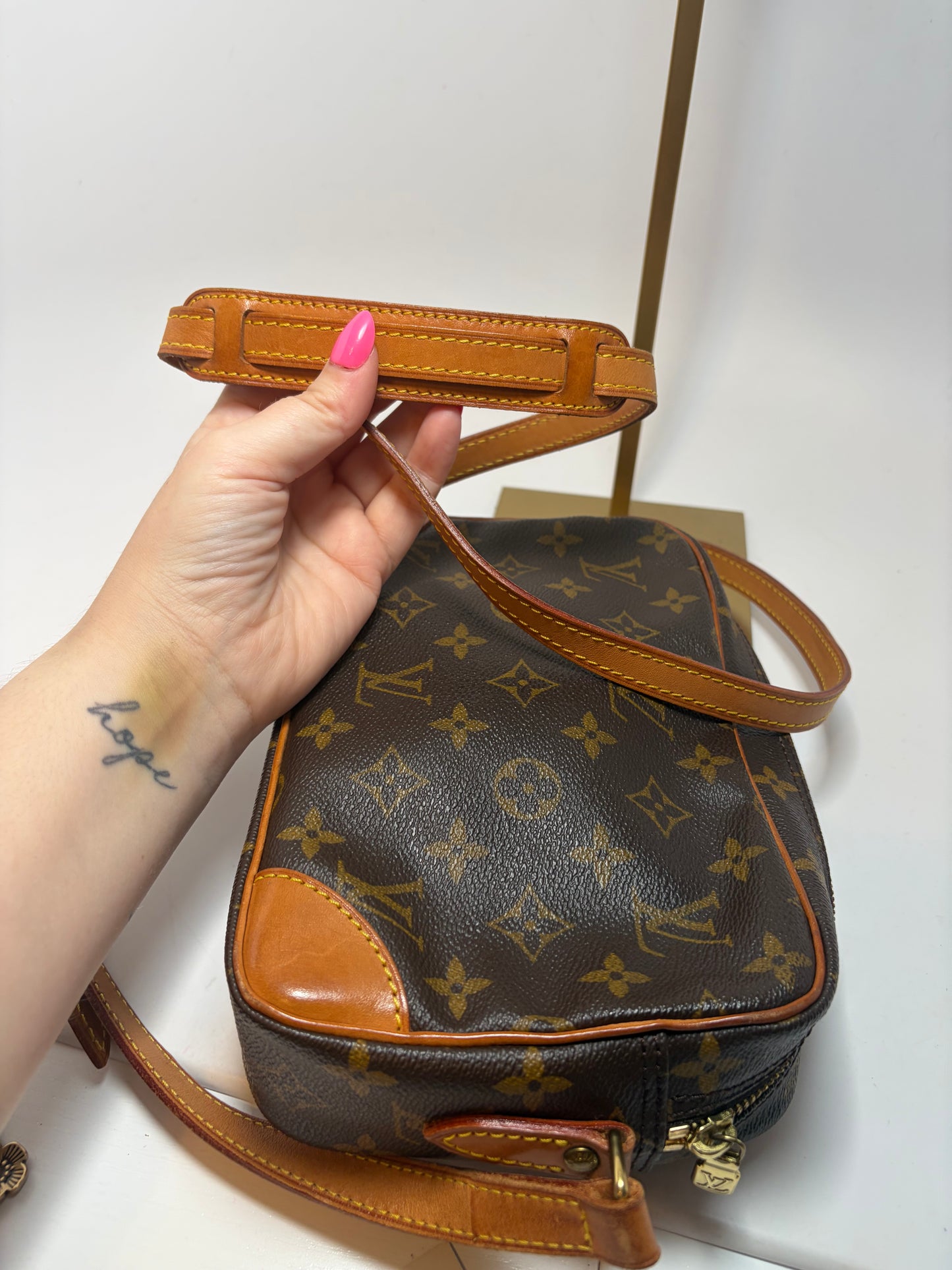 Louis Vuitton Trocadero 27 Monogram Crossbody