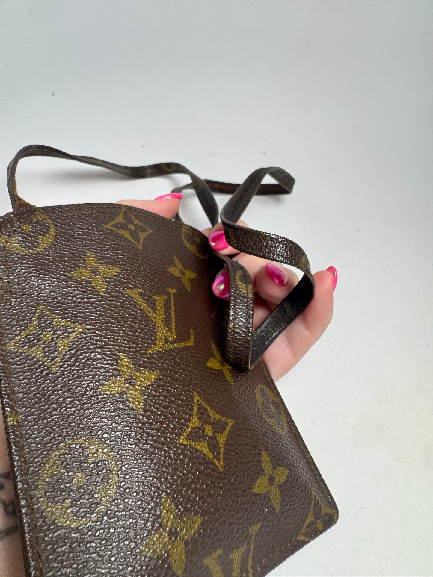 Louis Vuitton Monogram Pochette Secret Crossbody/Passport Holder Travel Bag