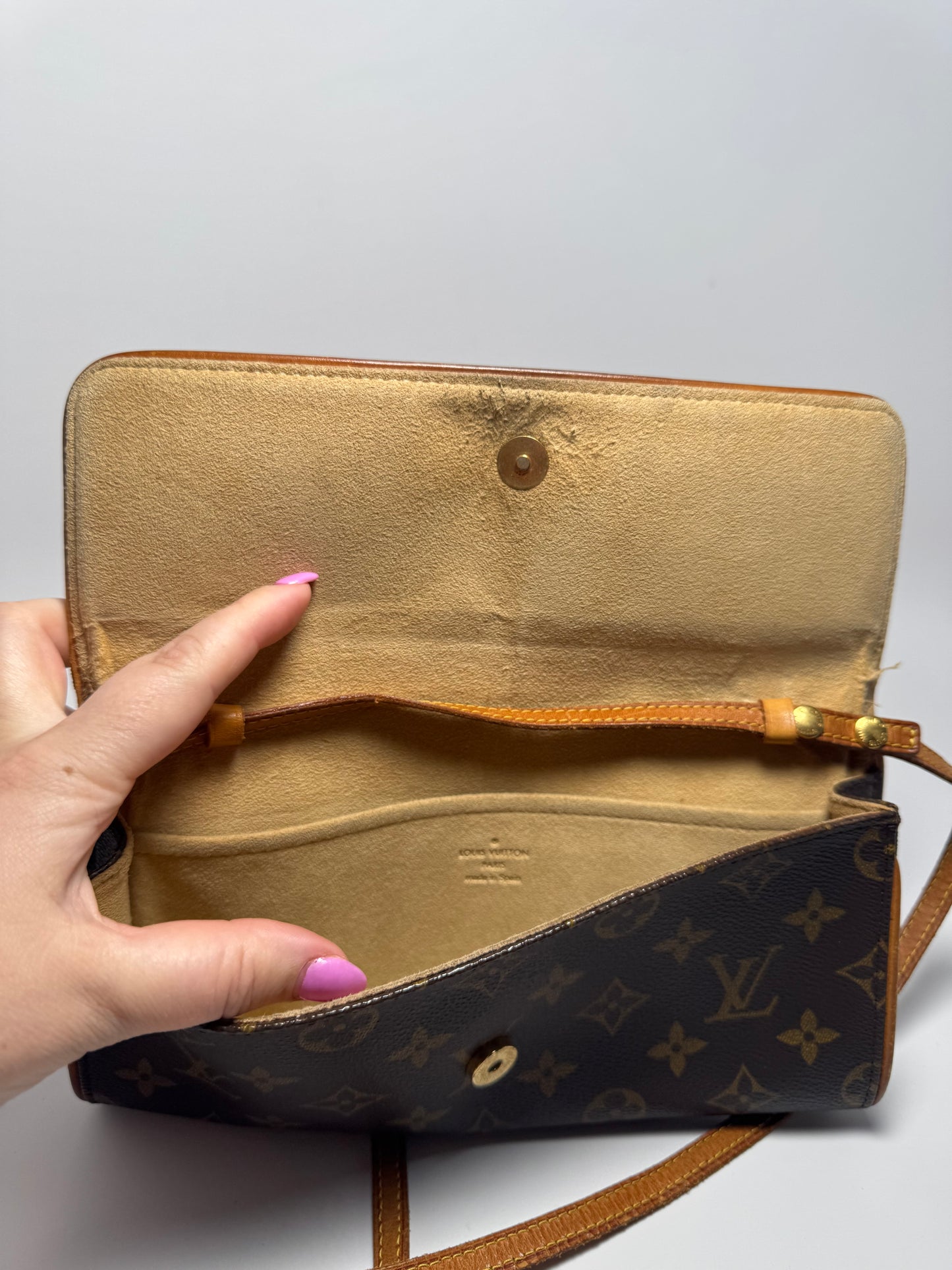 Louis Vuitton Twin Pochette GM Crossbody in Monogram | Fair Condition
