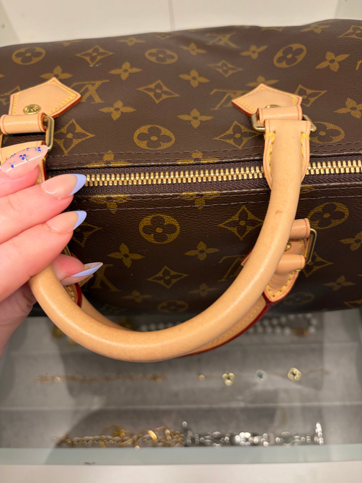 Louis Vuitton Speedy 30 Bandoulière Monogram w/COA Excellent Condition