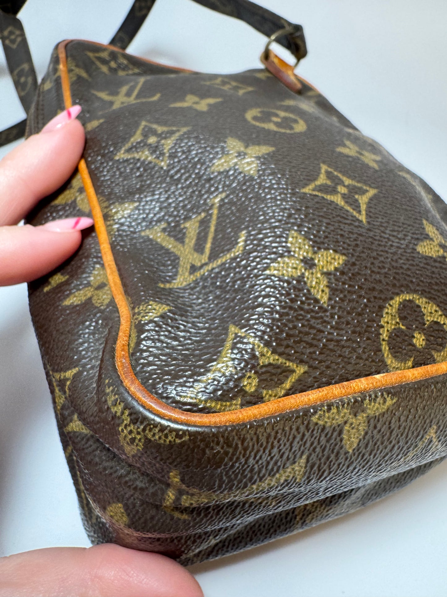 Louis Vuitton Mini Amazon Monogram Crossbody – Vintage 1986