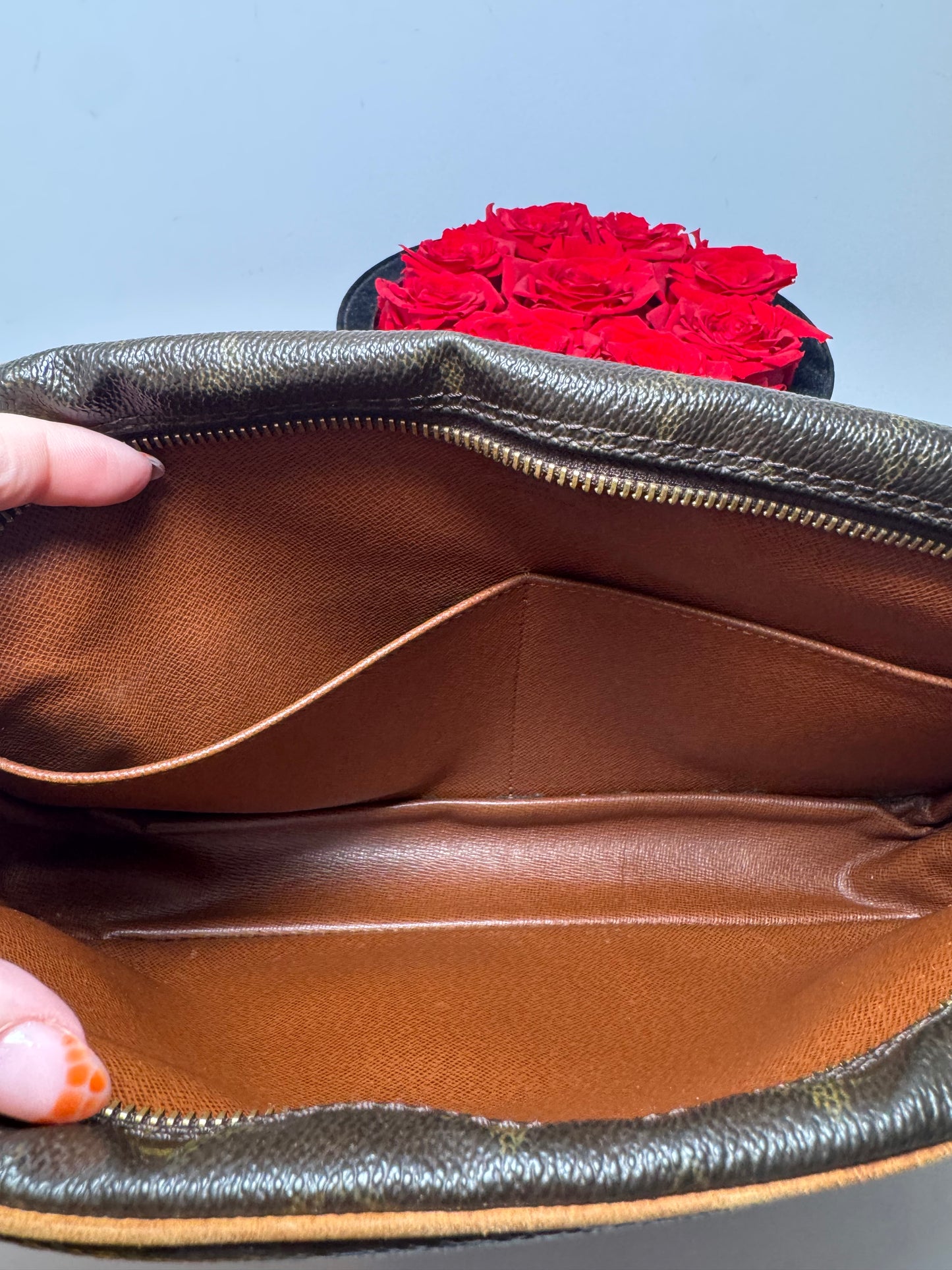 Louis Vuitton Compeigne 28 Pouch/Toiletry Bag