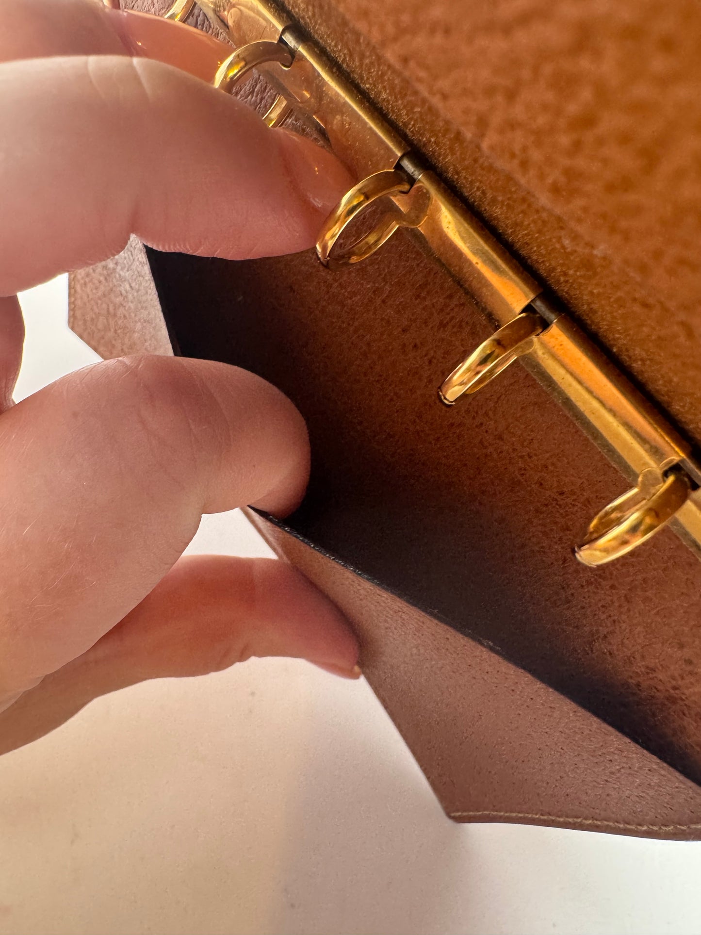 Gucci Brown Leather Agenda/Diary Cover w/6 Rings (Holds Passport)