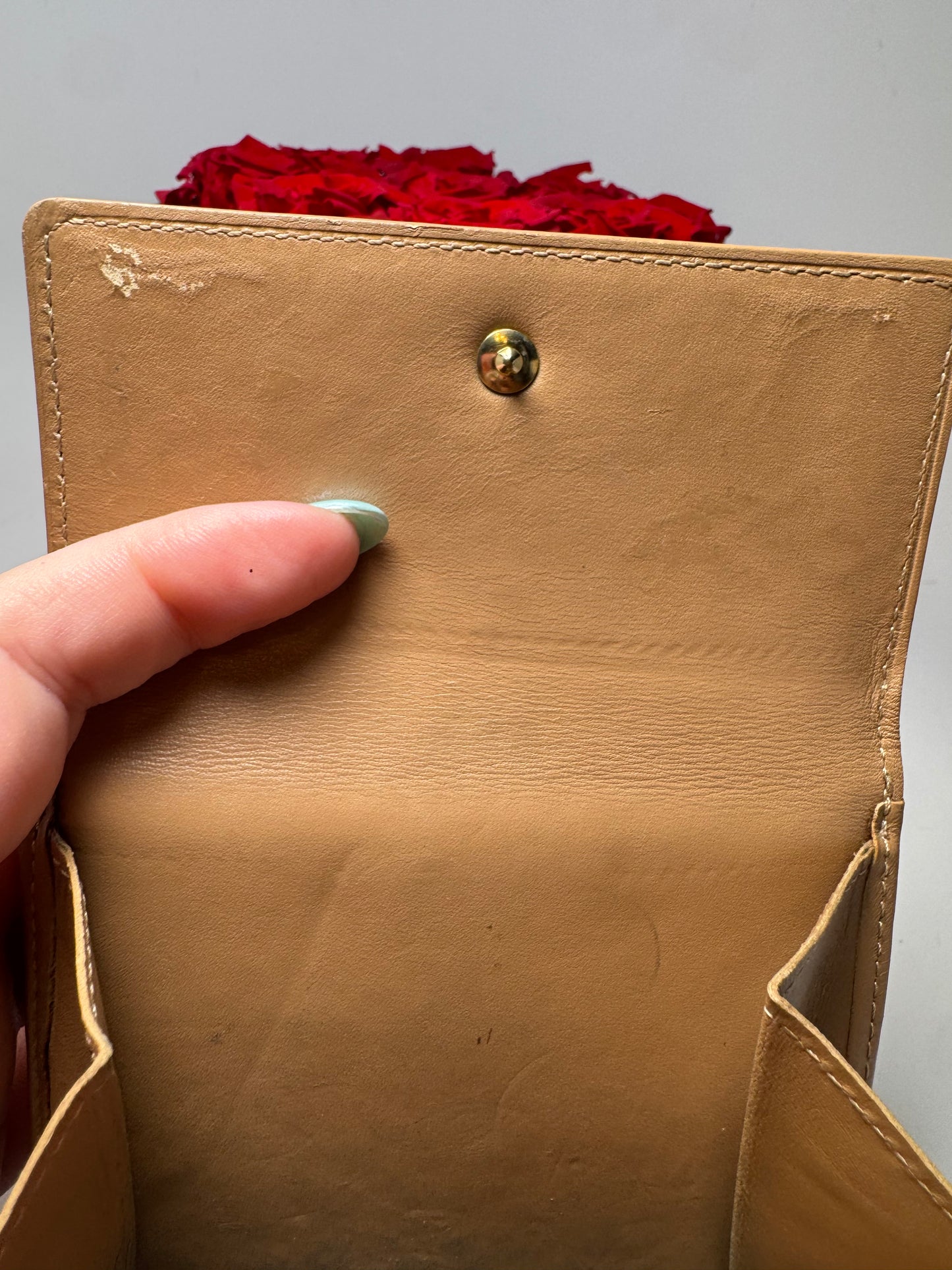 Louis Vuitton Elise Vernis Leather Gold Monogram Compact Wallet