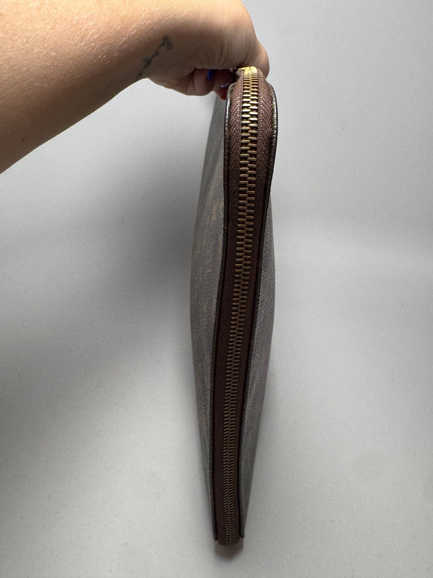 Louis Vuitton Monogram Laptop Case/Document Holder