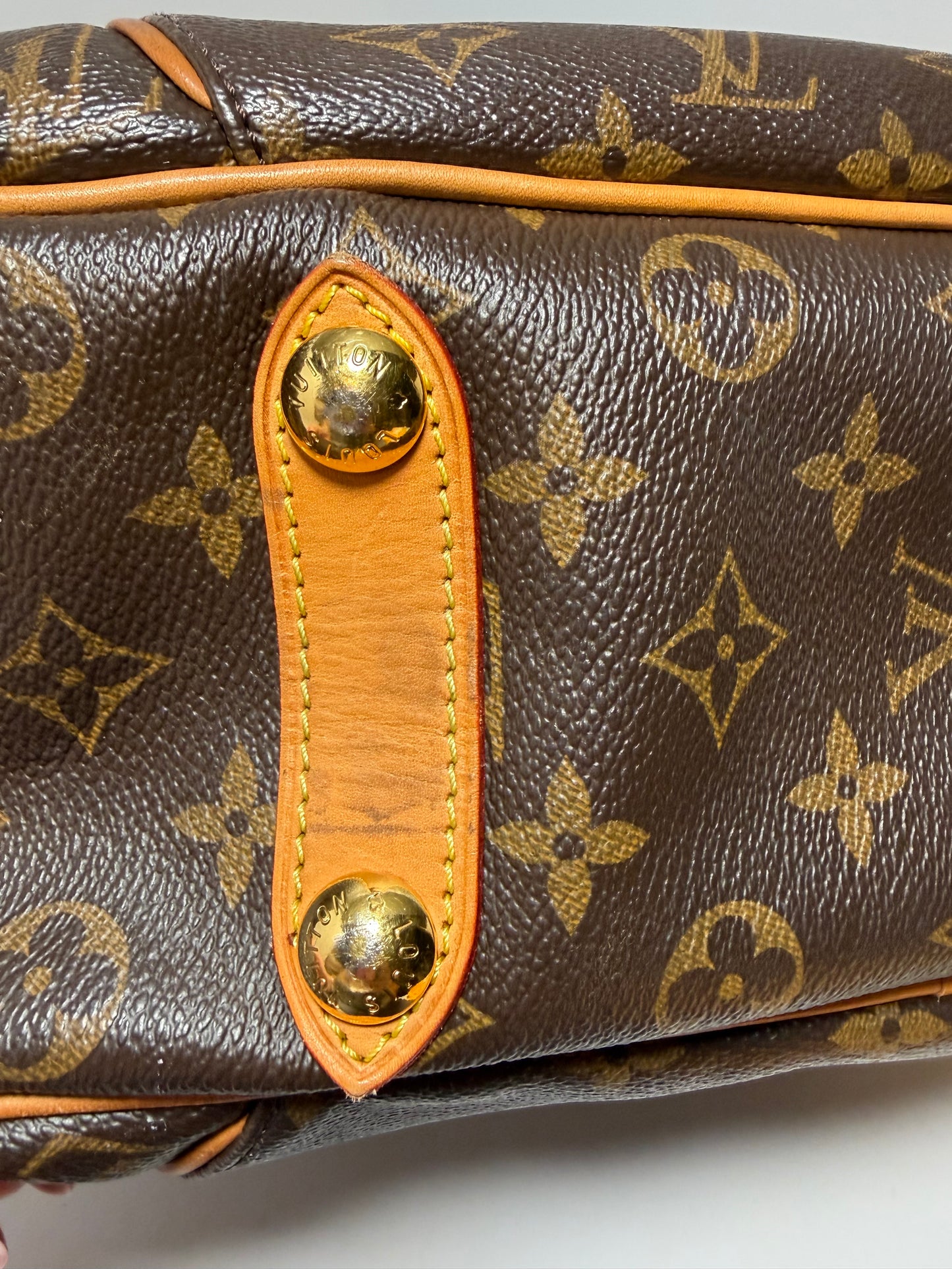 Louis Vuitton Galleria PM Monogram Shoulder Bag with COA