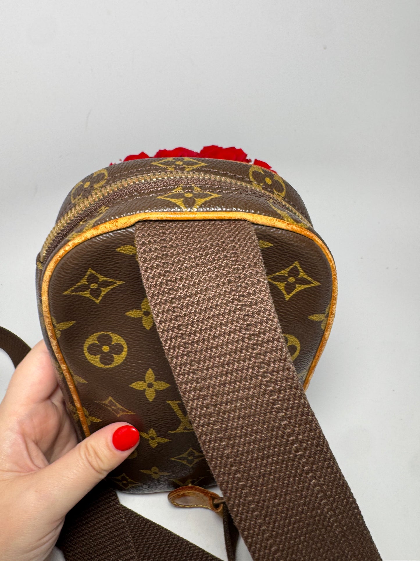 Louis Vuitton Pochette Gange Bum Bag/Sling Bag in Monogram