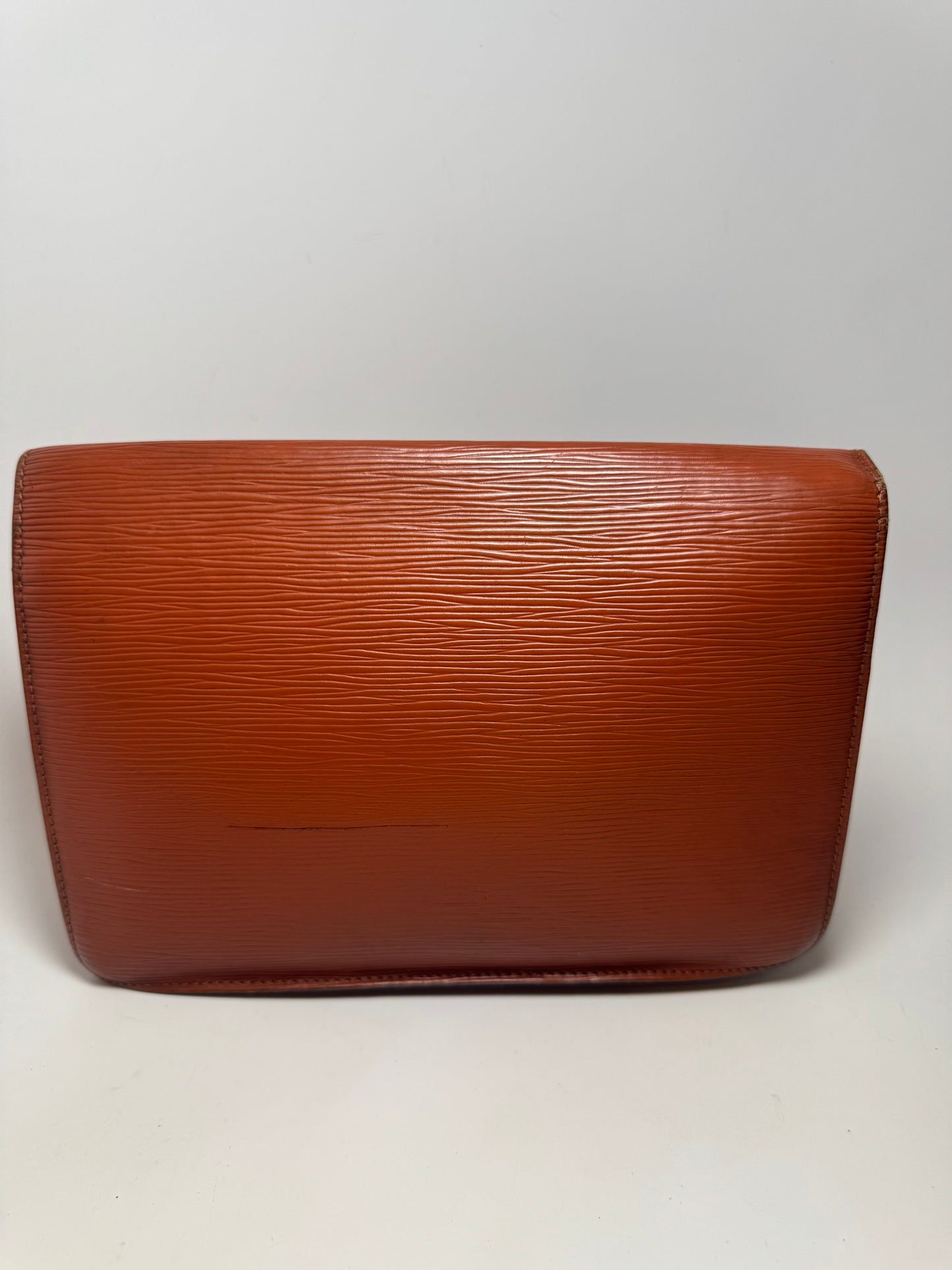Louis Vuitton Epi Leather Serie Draggone Clutch - Fair condition
