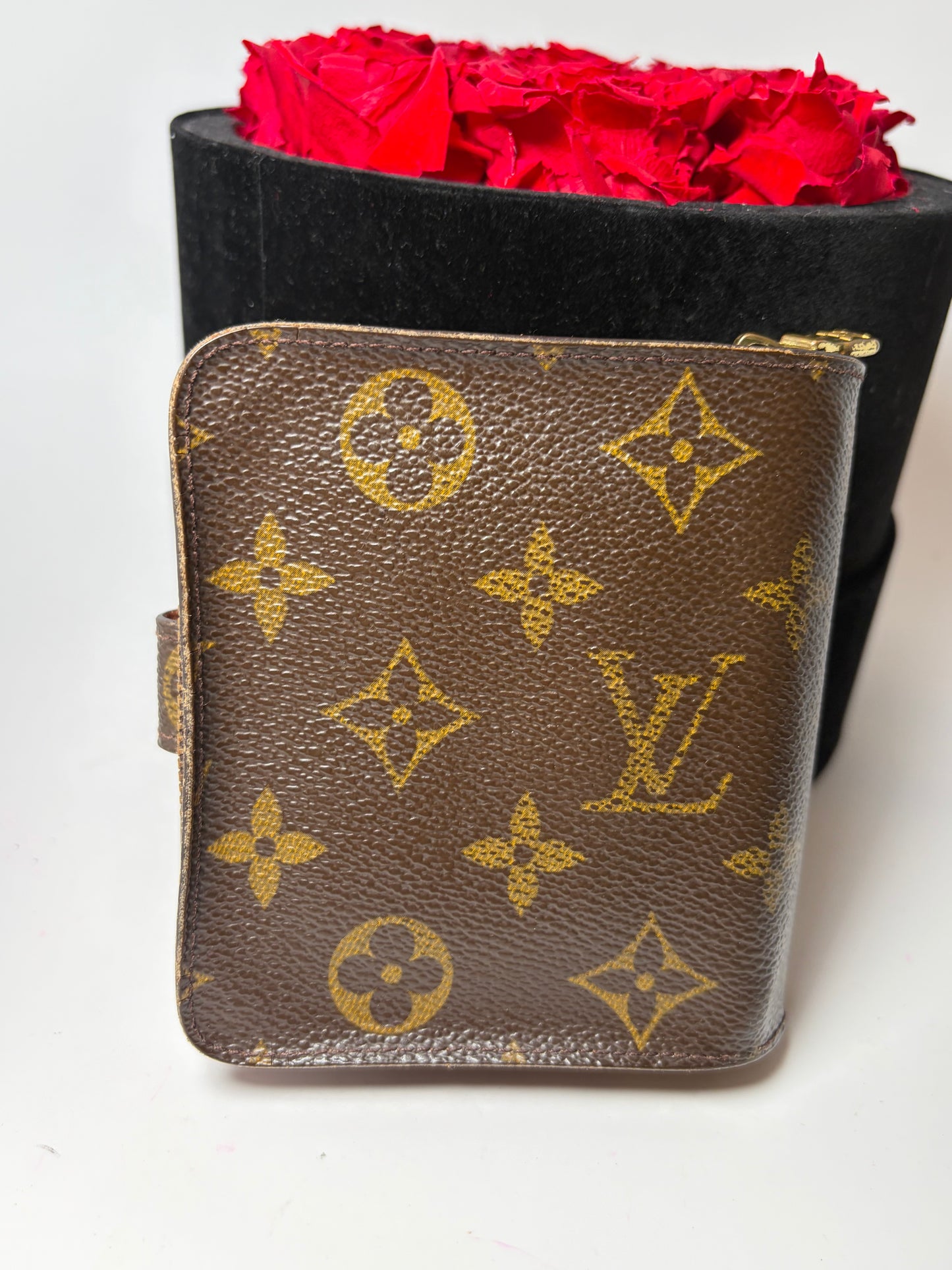 Louis Vuitton Zippy Monogram Compact Wallet