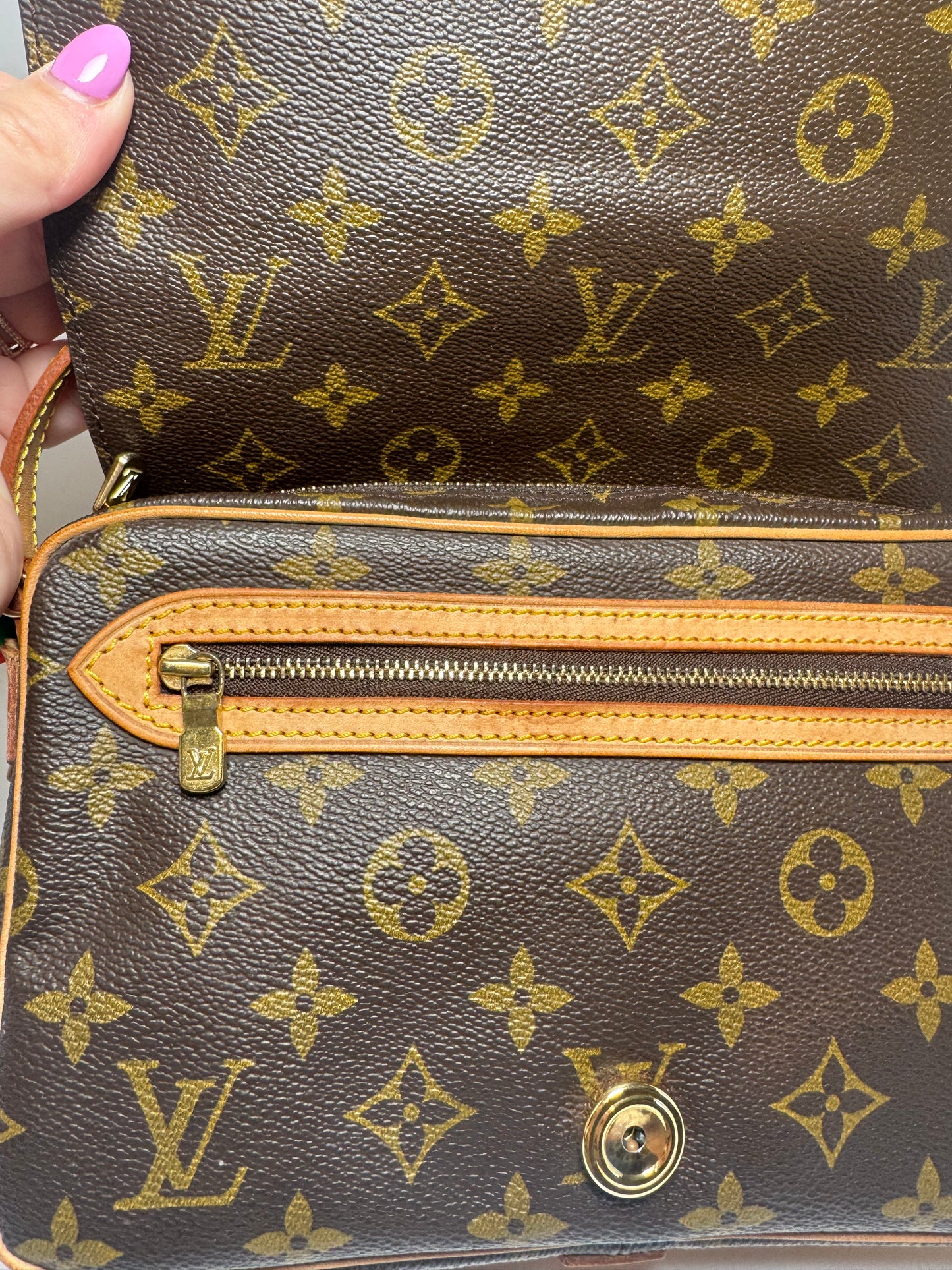 Louis Vuitton Saint Germain 24 Monogram Crossbody – 1992