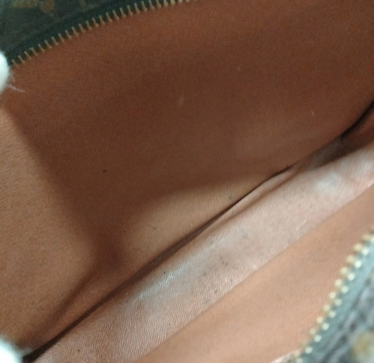 Louis Vuitton Trocadero 27 Monogram Crossbody