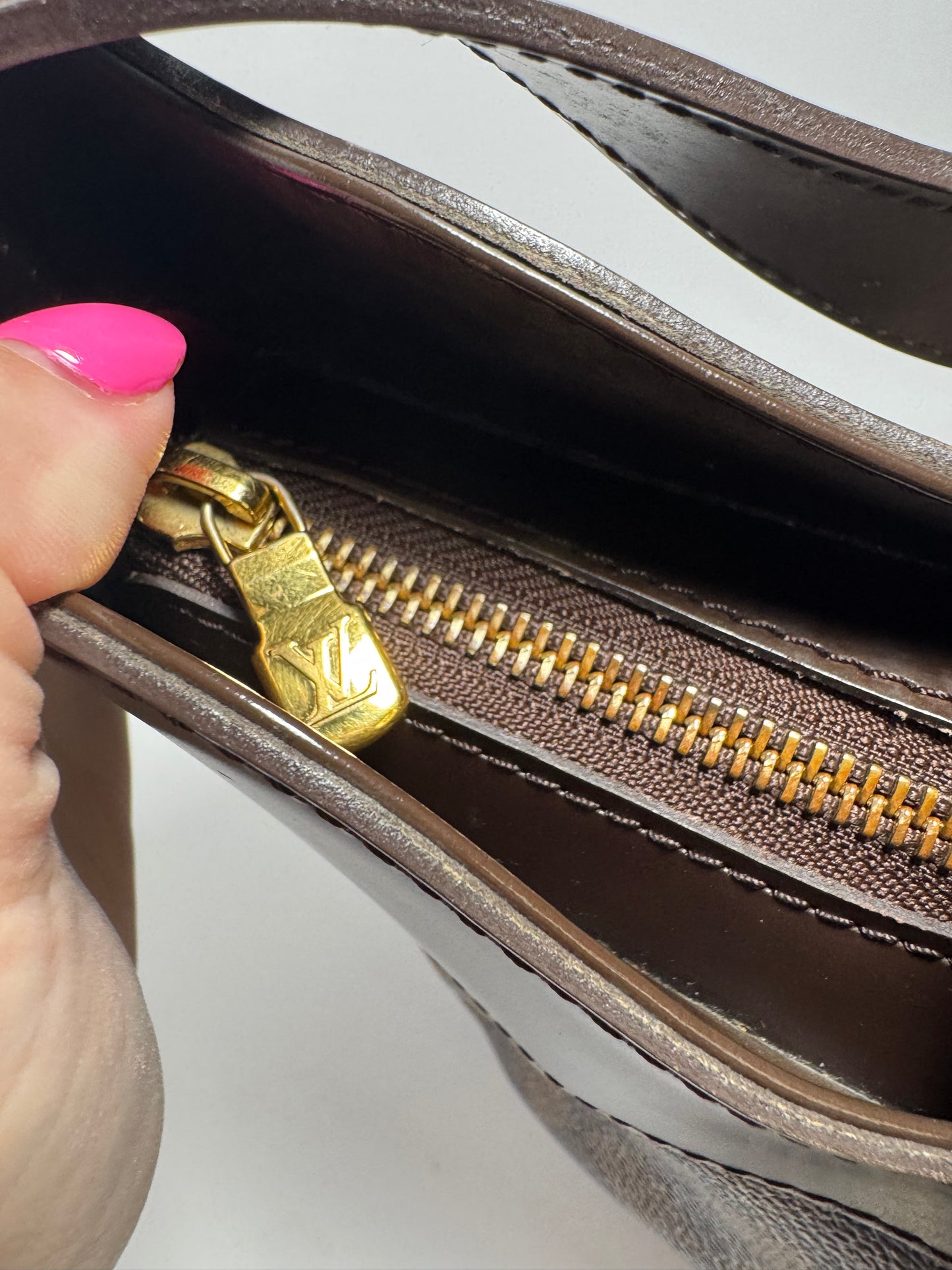 Louis Vuitton Sistina MM Damier Ebene Pleated Shoulder Bag