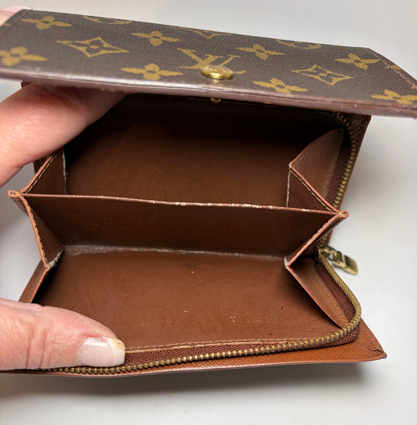 Louis Vuitton Porte-Monnaie Tressor Monogram Wallet