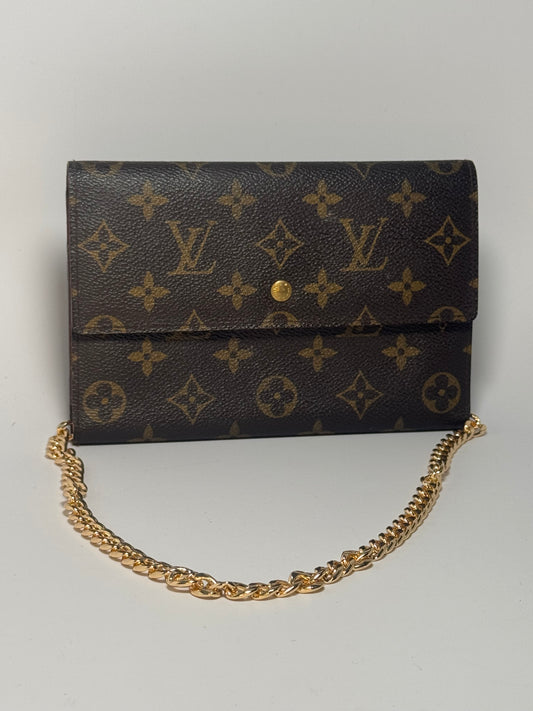 Louis Vuitton Monogram Trifold Pochette Passport Holder / Wallet on Chain