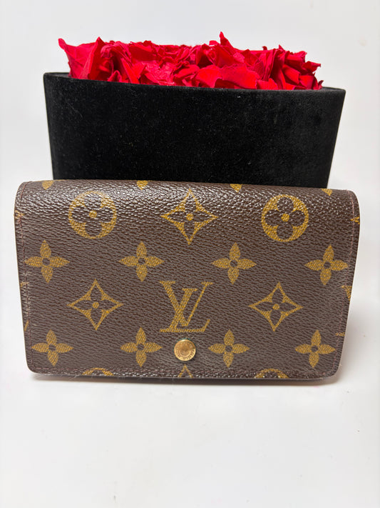 Louis Vuitton Porte Monnaie Billets Monogram Wallet