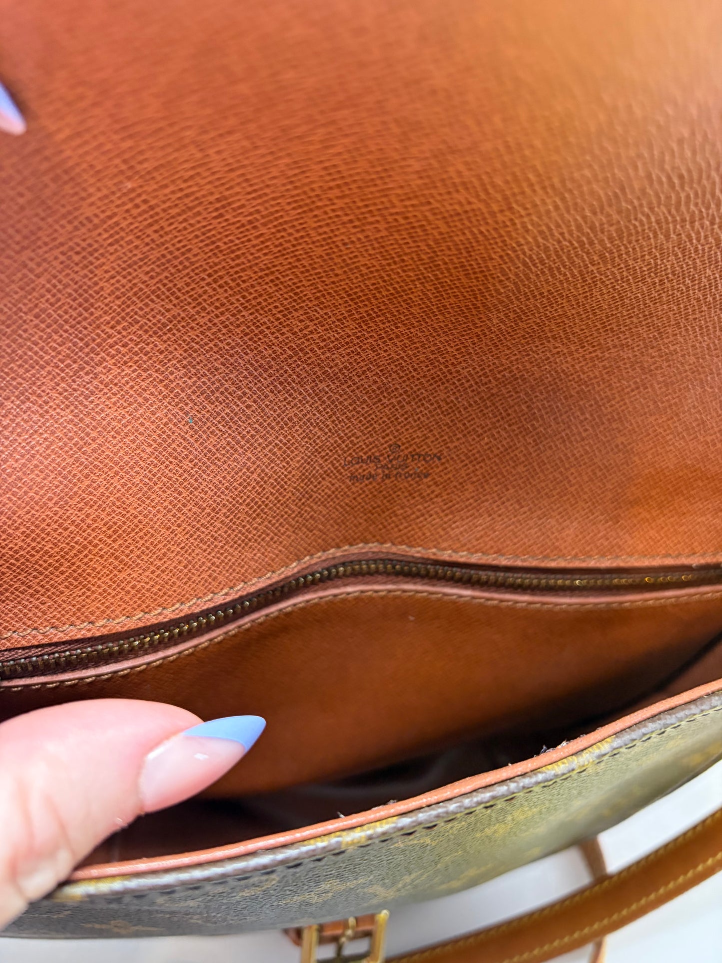 Louis Vuitton Chantilly MM Monogram crossbody