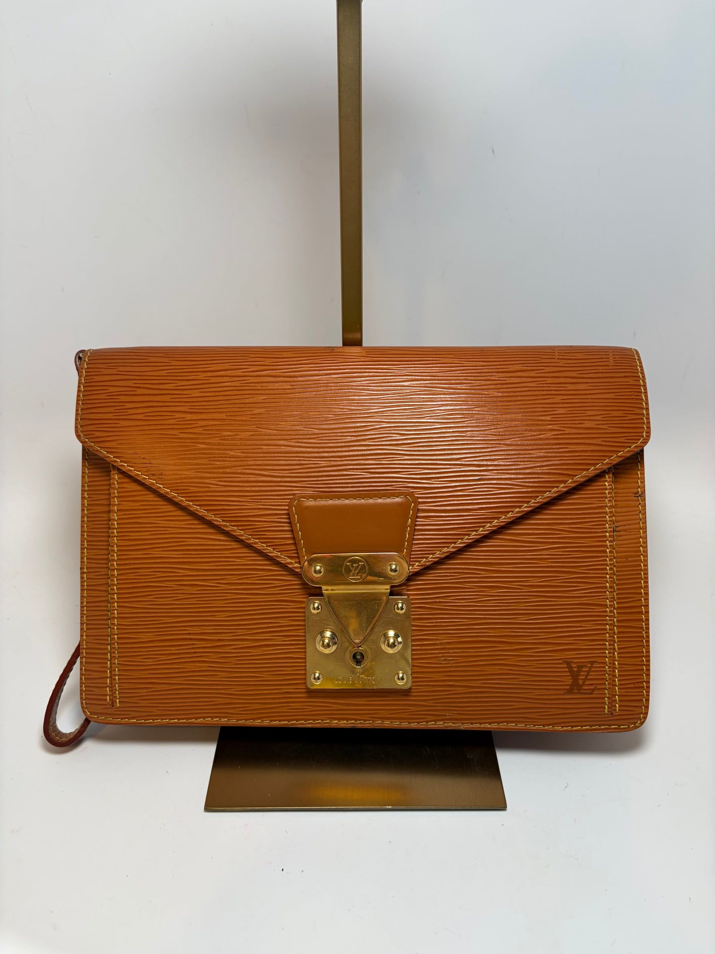 Louis Vuitton Pochette Sellier Draggone Clutch/Wristlet Cognac Epi Leather