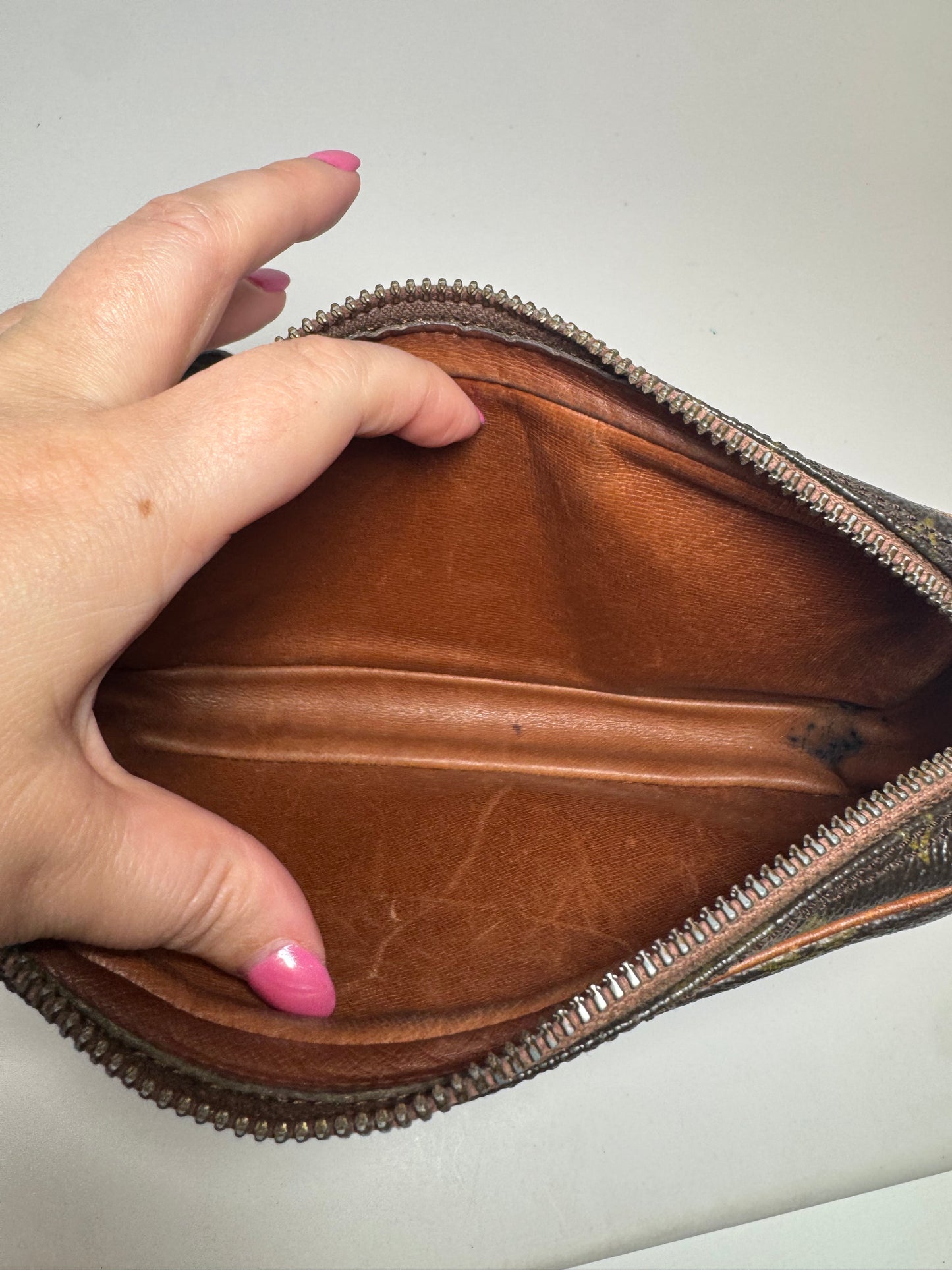 Louis Vuitton Pochette Marly Draggone 22 Clutch