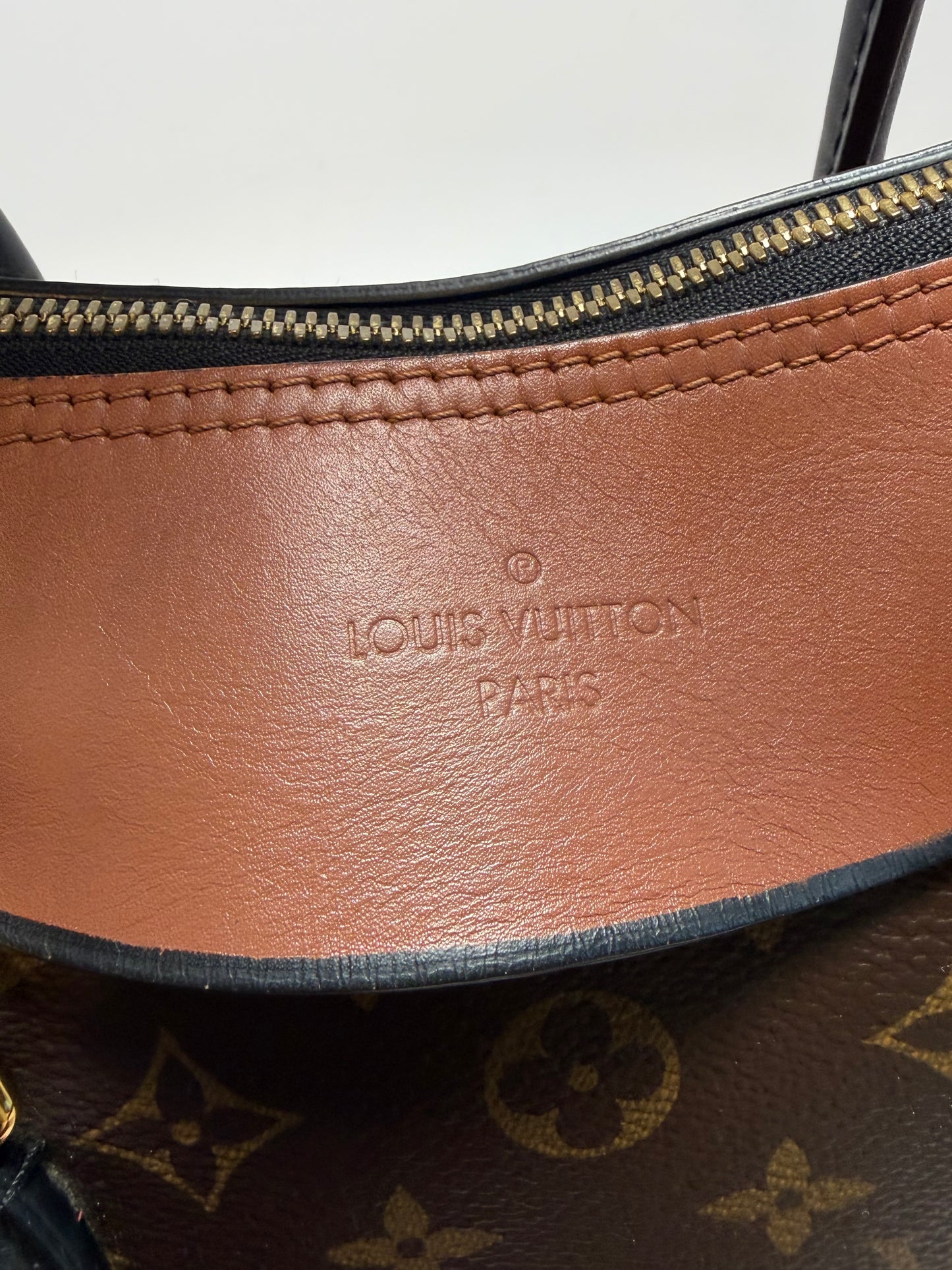 Louis Vuitton Tuileries Monogram Handbag/Shoulder Bag Monogram