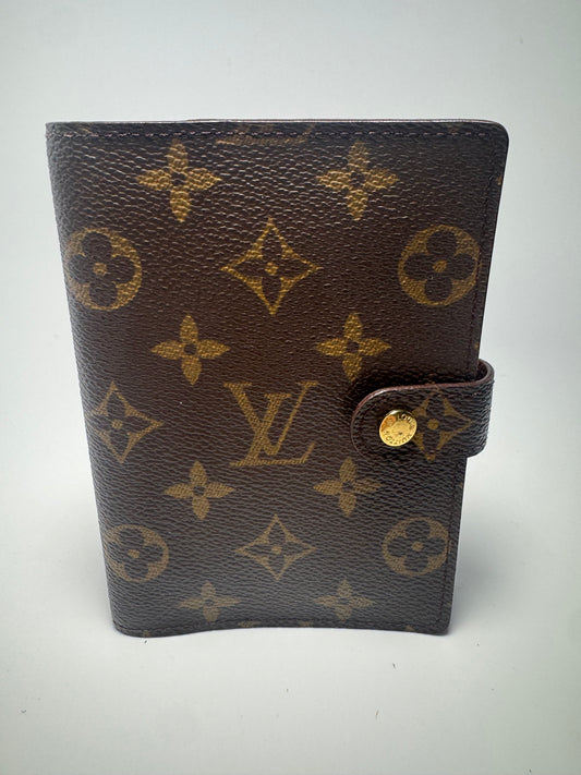 Louis Vuitton Agenda PM Planner/Passport Holder Monogram, November 1999 in Spain