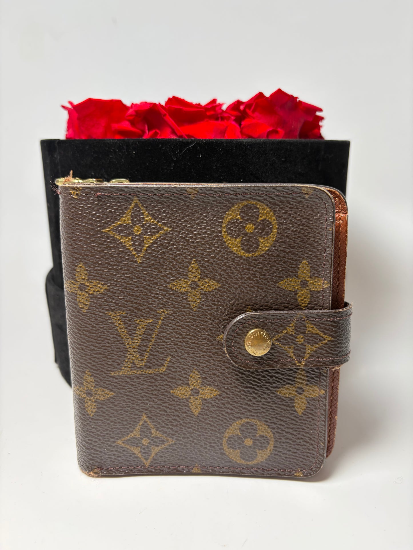 Louis Vuitton Zippy Compact Wallet Monogram