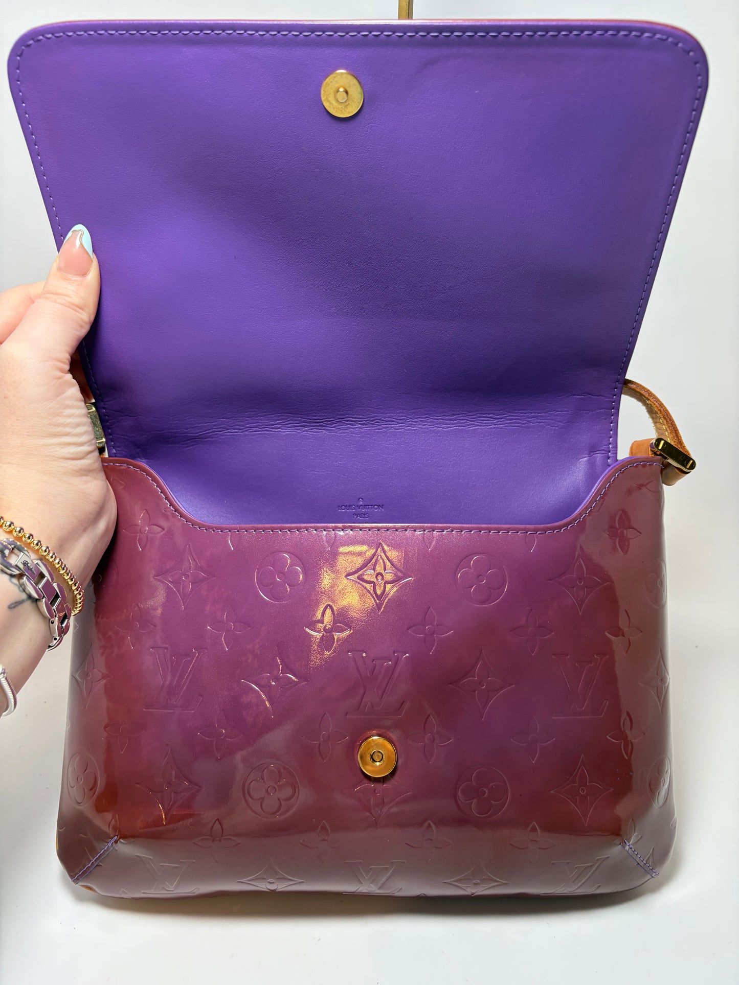 Louis Vuitton Thompson Street Purple Vernis Leather Monogram Shoulder Bag with Purple leather interior