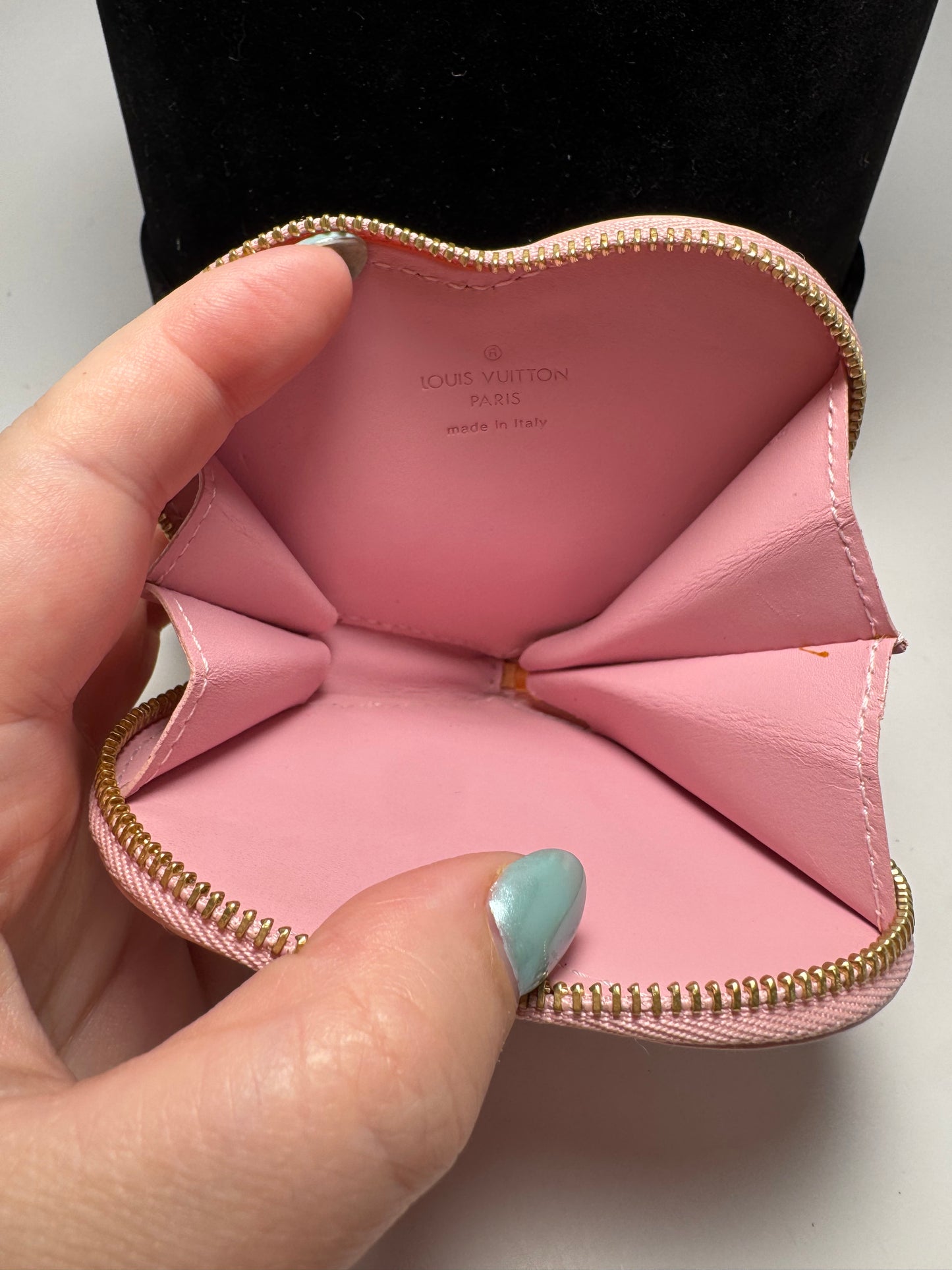 Louis Vuitton Heart Coin Purse Blush Pink Vernis Monogram- Made in Italy