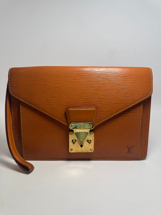 Louis Vuitton Epi Serie Draggone Clutch/Wristlet