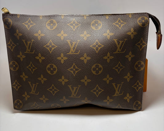 Louis Vuitton Toiletry Pouch 26 Monogram