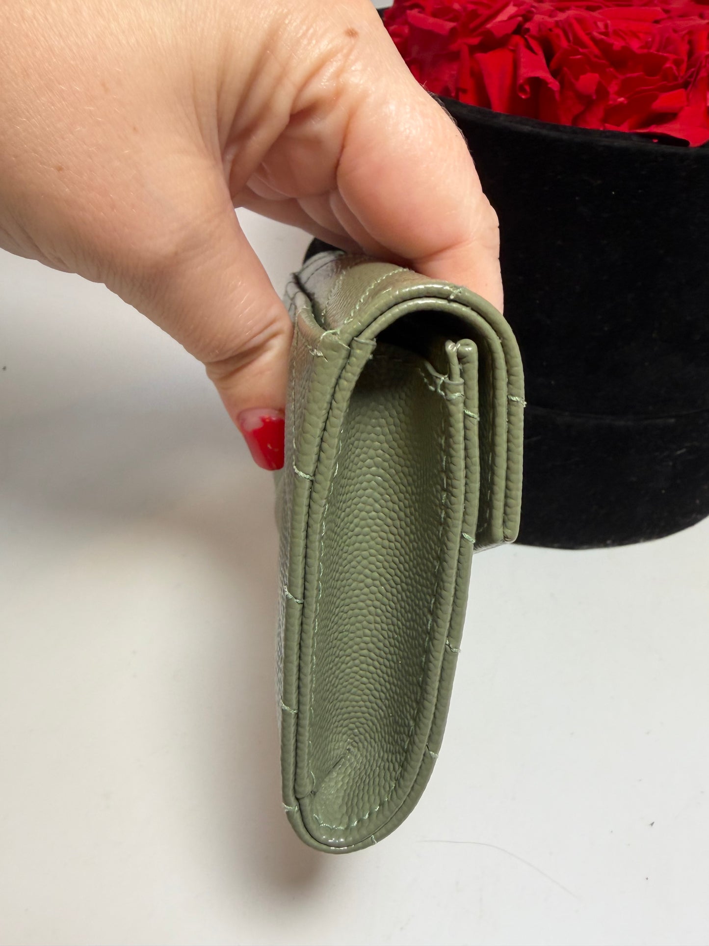 Saint Laurent Grain De Poudre Matelasse Chevron Small Envelope Wallet Light Sage 2022