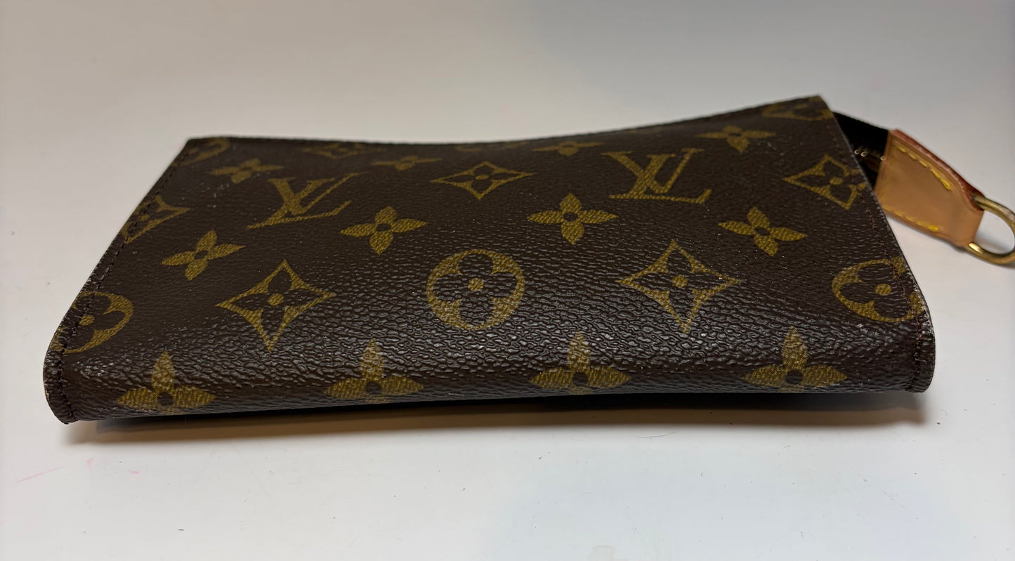 Louis Vuitton Bucket PM Toiletry Bag Monogram, Made in France July 2000