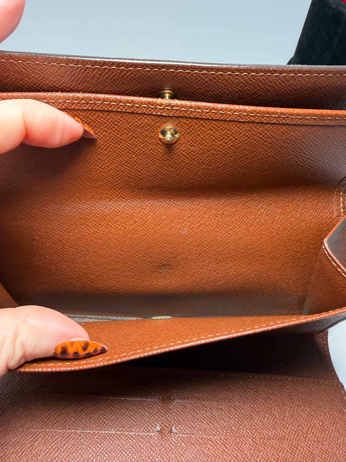 Louis Vuitton Monogram Porte Tressor International Wallet