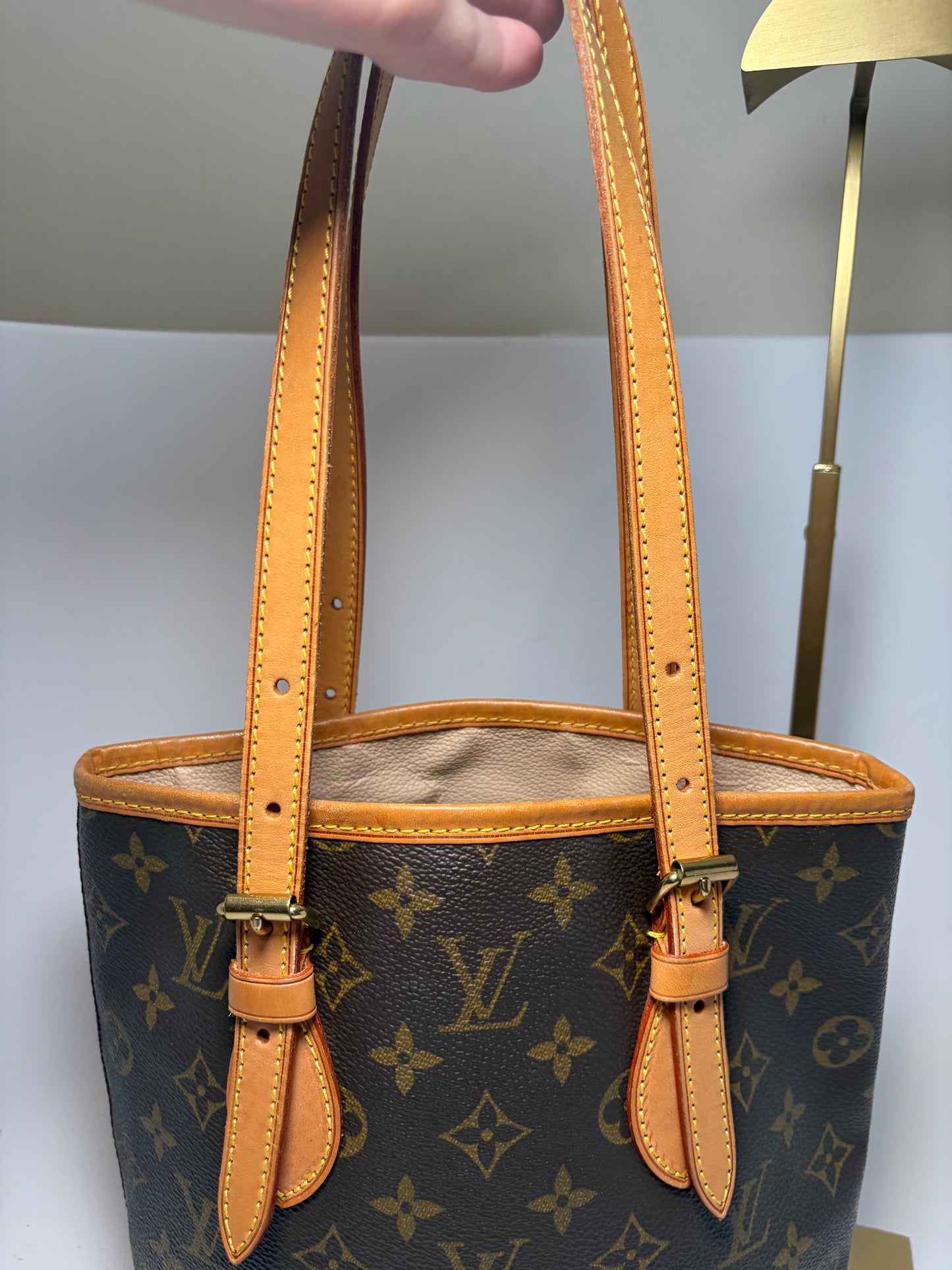 Louis Vuitton Petit Bucket PM Monogram Tote/Shoulder Bag