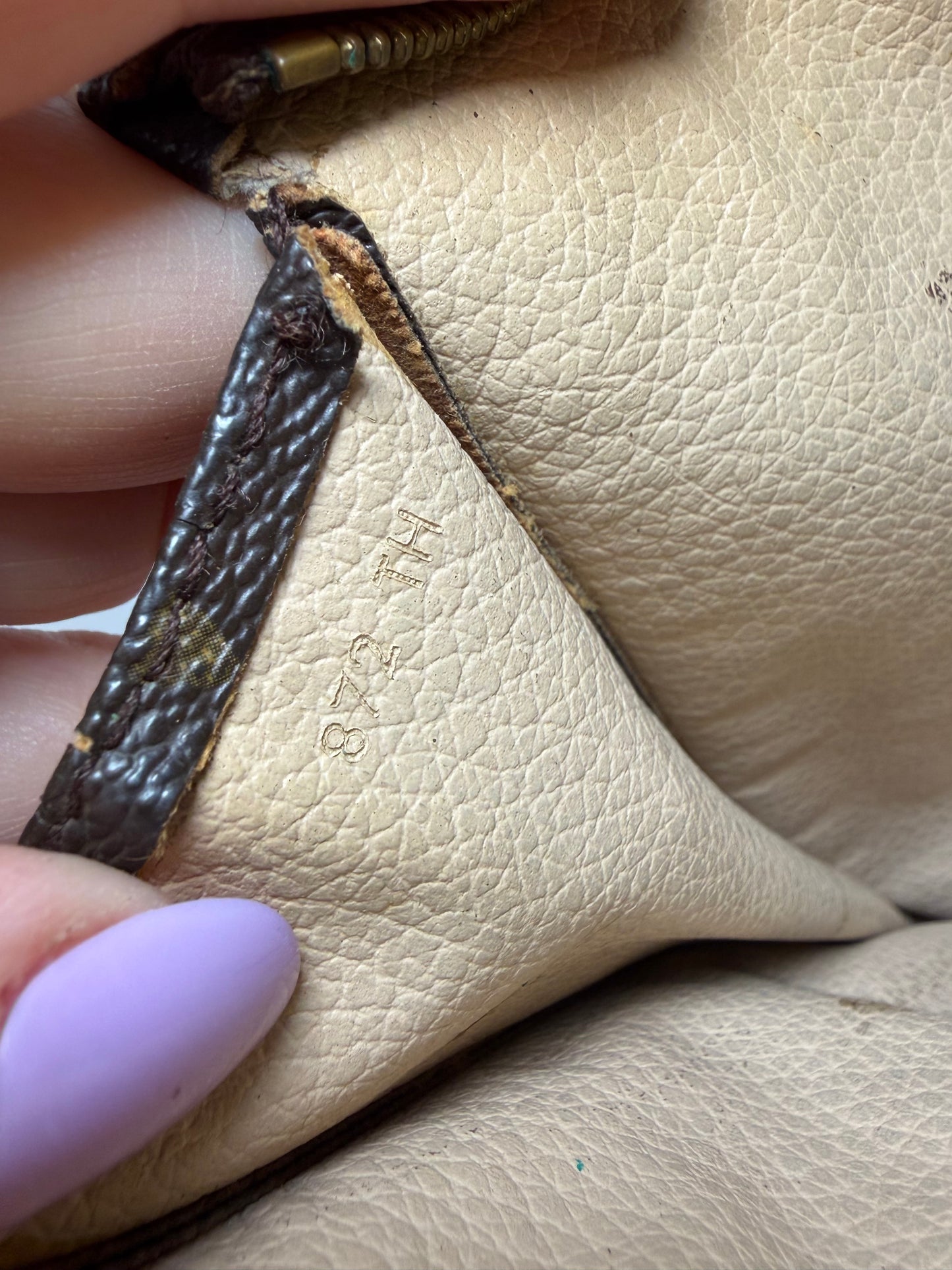 Louis Vuitton Toiletry Pouch 26 Monogram