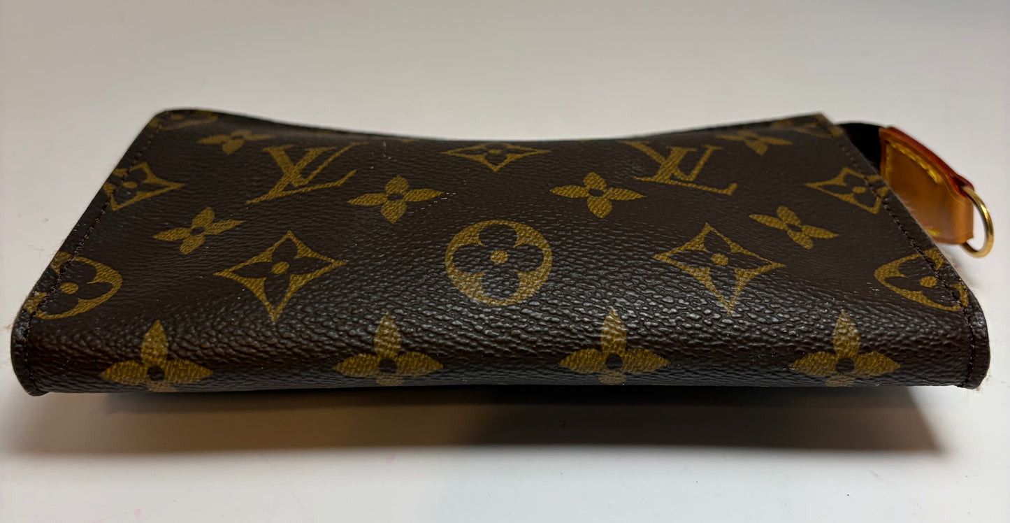 Louis Vuitton Bucket PM Toiletry Pouch Monogram, Made in France February 1999
