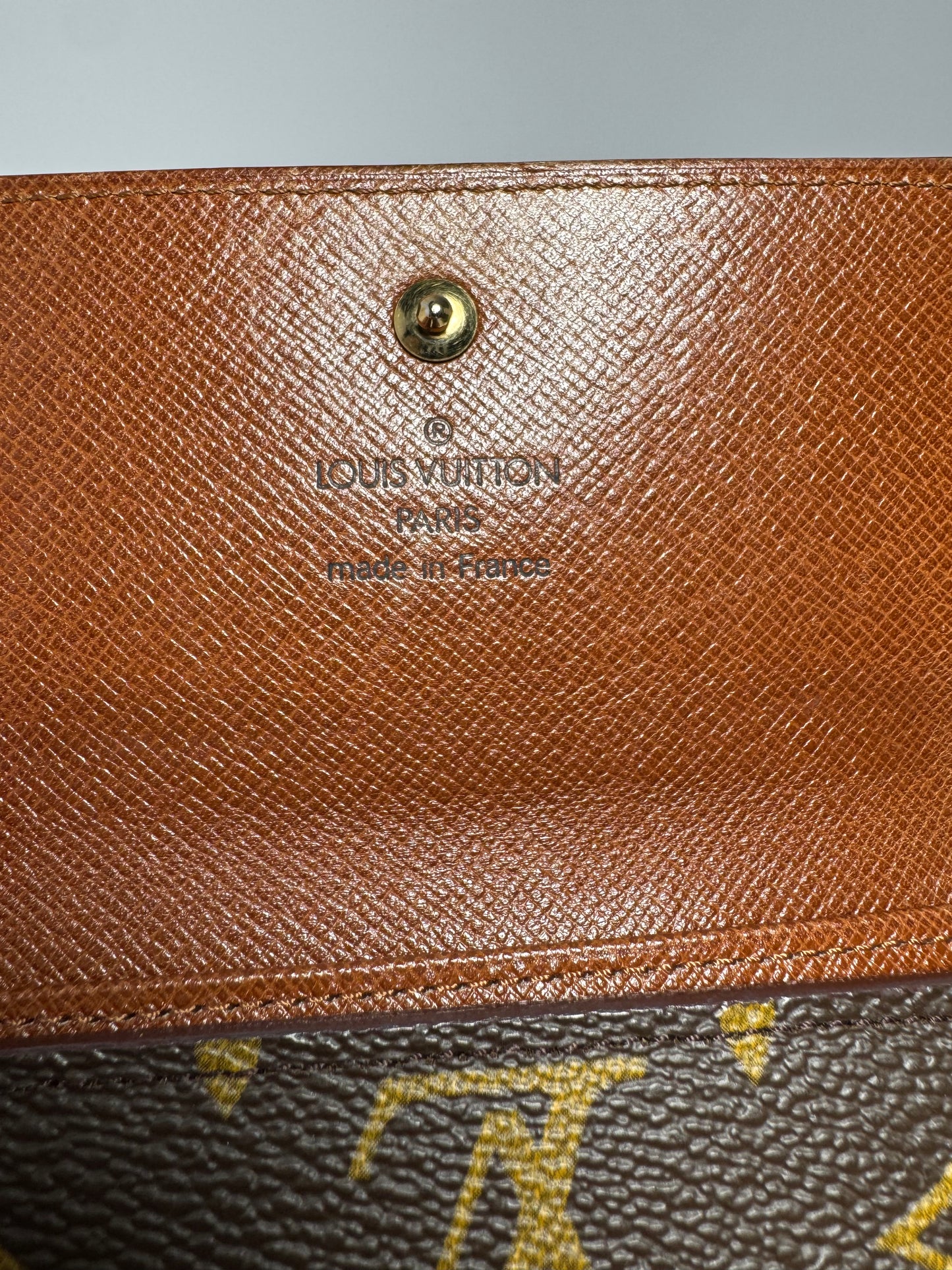 Louis Vuitton Portefeuille Elise Bifold Compact Monogram Wallet- Vintage September 1995 in France