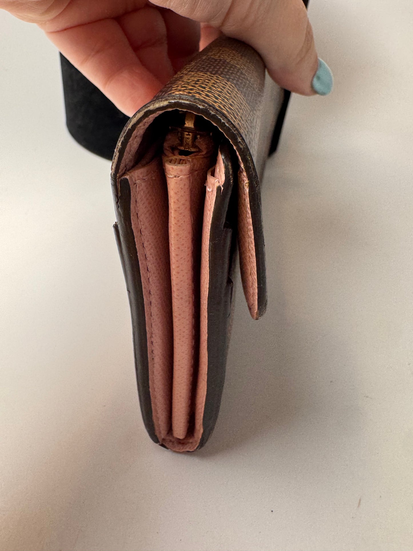 Louis Vuitton Damier Ebene Sarah Wallet w/Ballerine Pink Interior