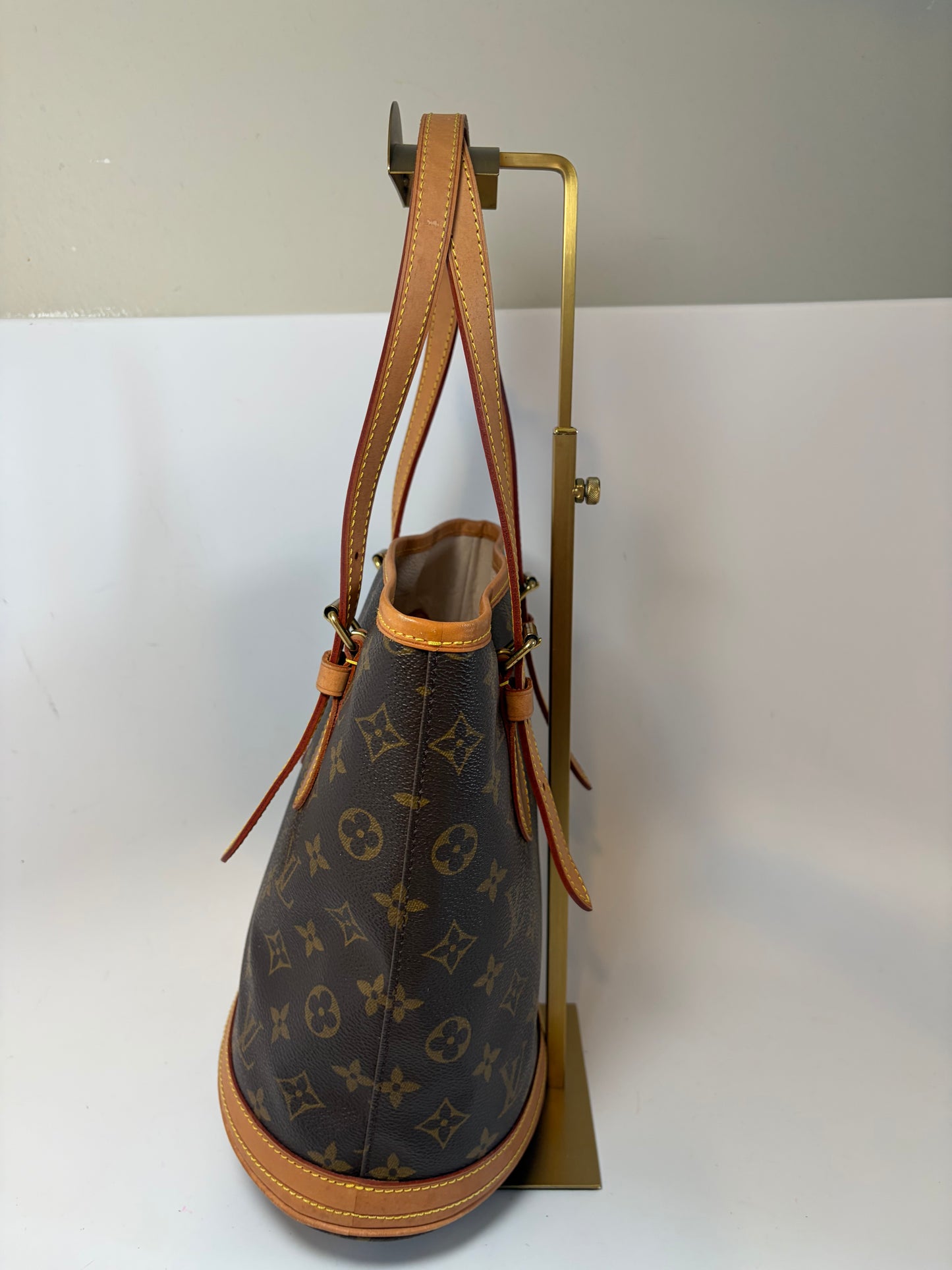 Louis Vuitton Petite Bucket Bag PM Monogram Tote/Shoulder Bag