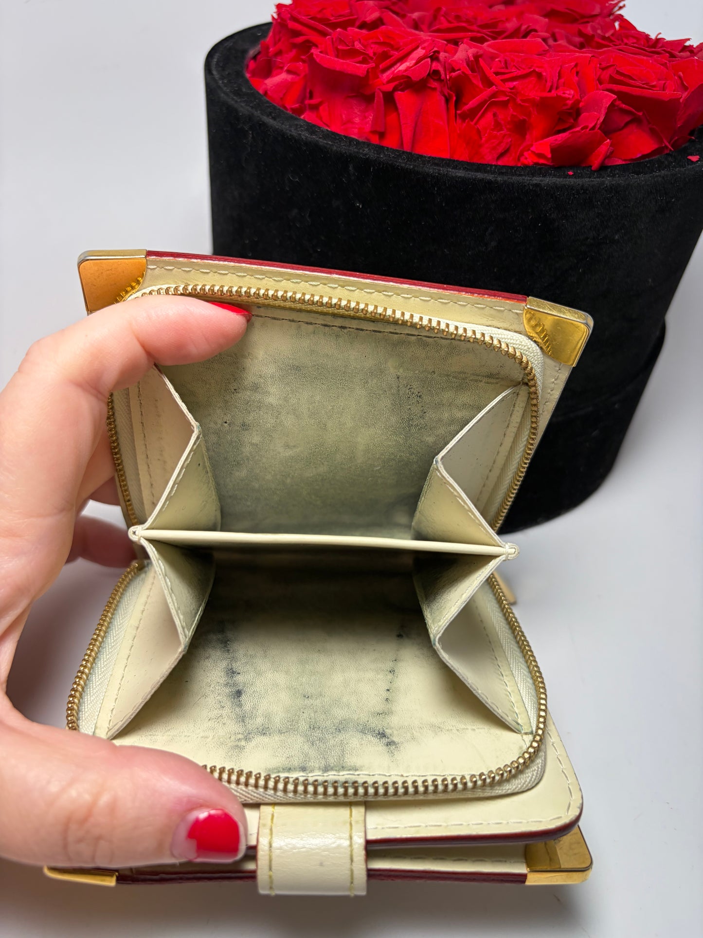 Louis Vuitton Suhali Compact Leather Ivory Wallet