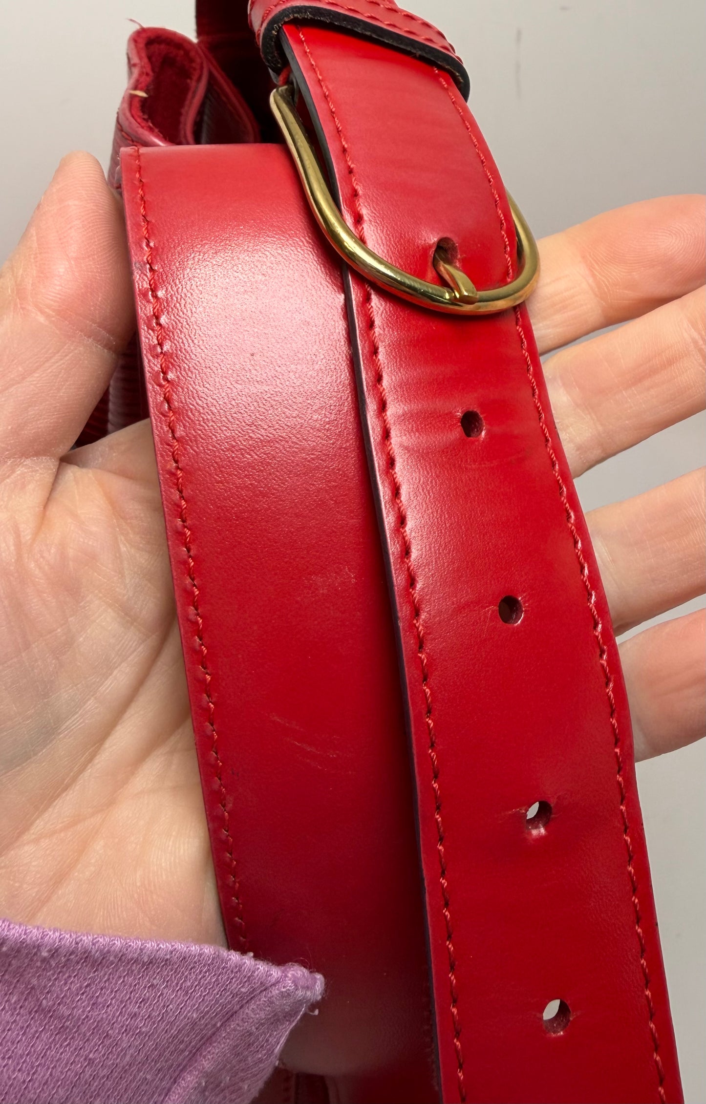 Louis Vuitton Sac D’Epaule PM Castillan red epi leather shoulder bag